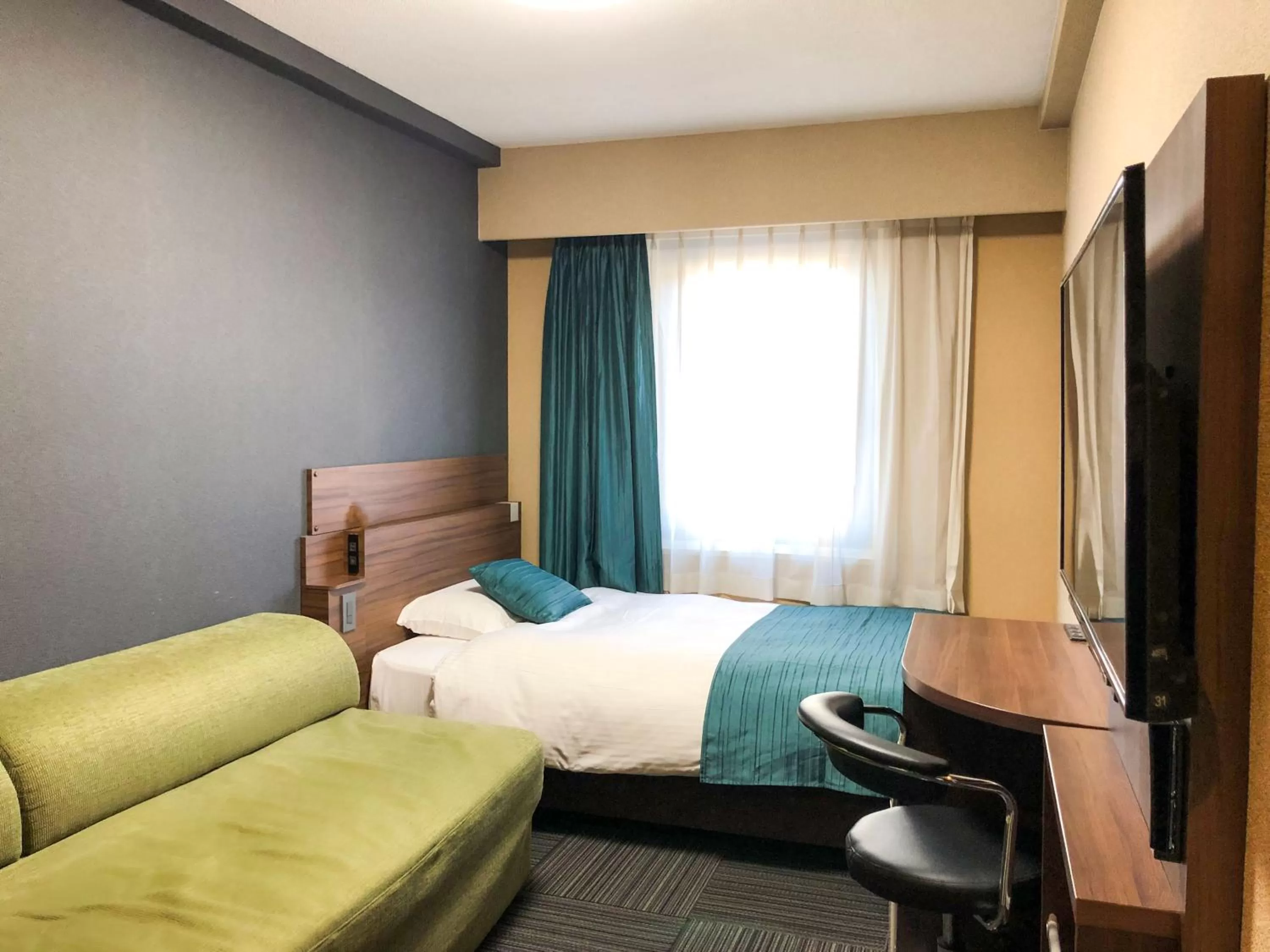 Single Room with Sofa Bed - single occupancy - Smoking in Hotel Sunroute Hikone