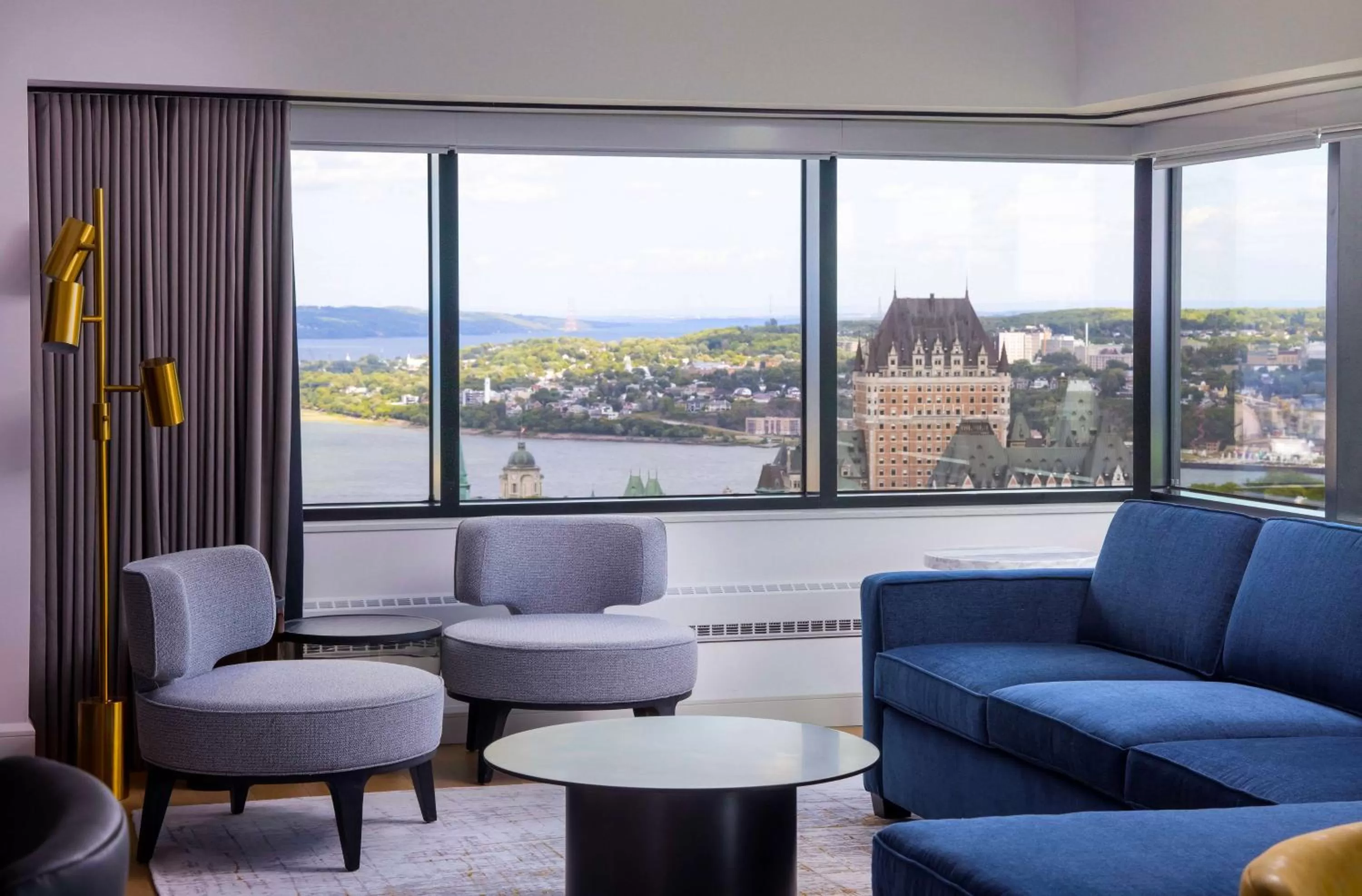 Premium Suite River View in Hilton Quebec
