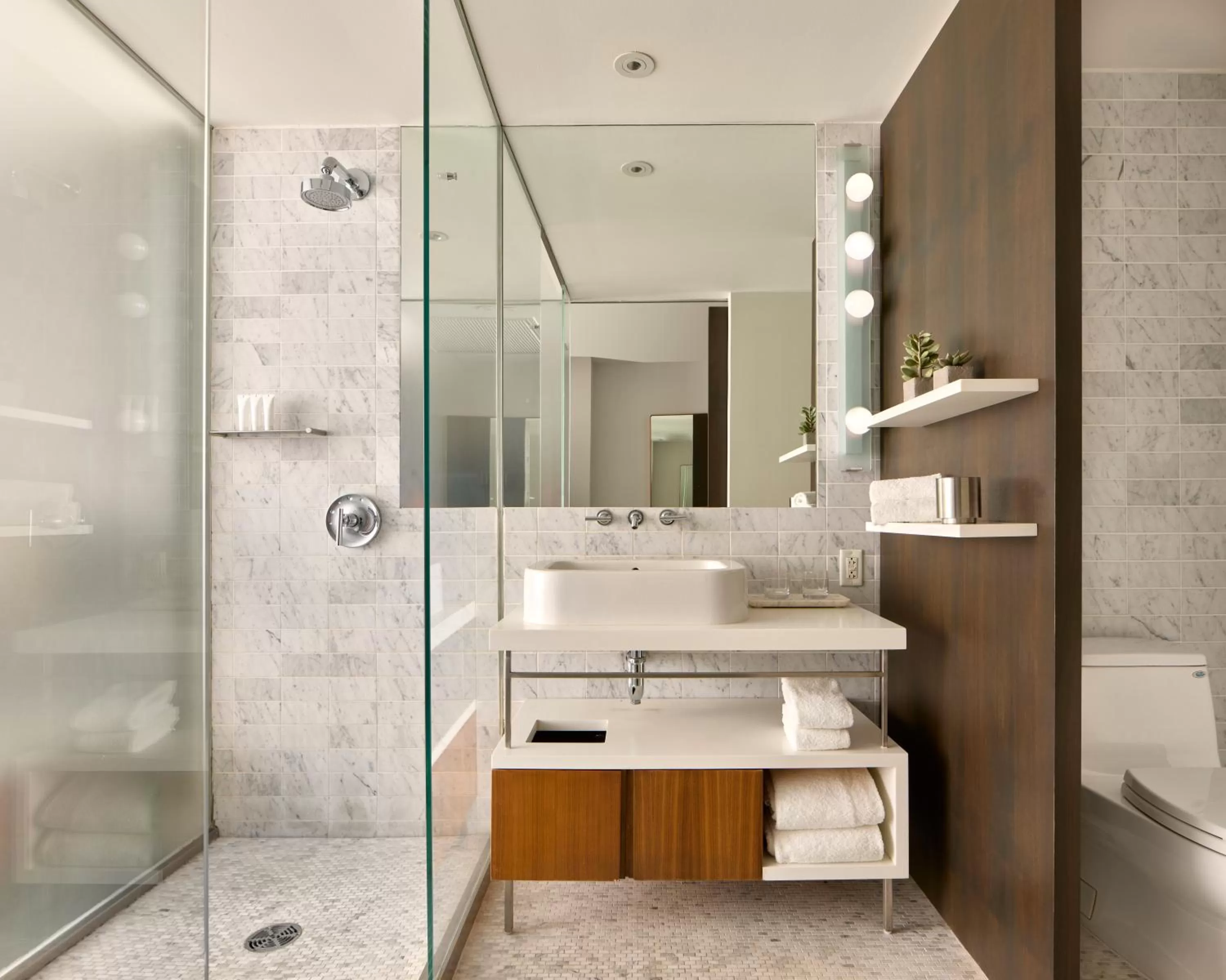 Superior Queen Room in Smyth Tribeca