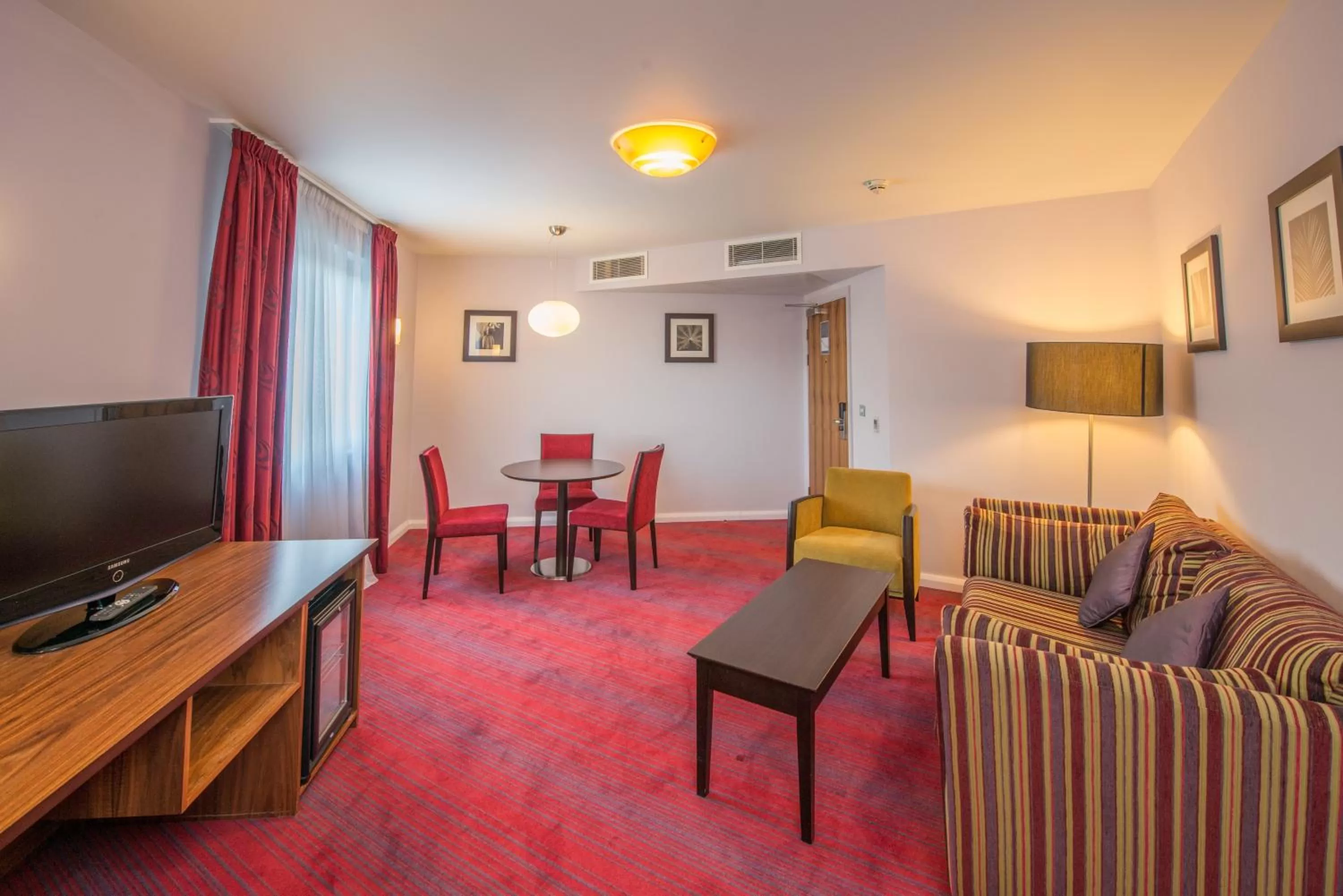 King Suite in Holiday Inn Norwich City by IHG
