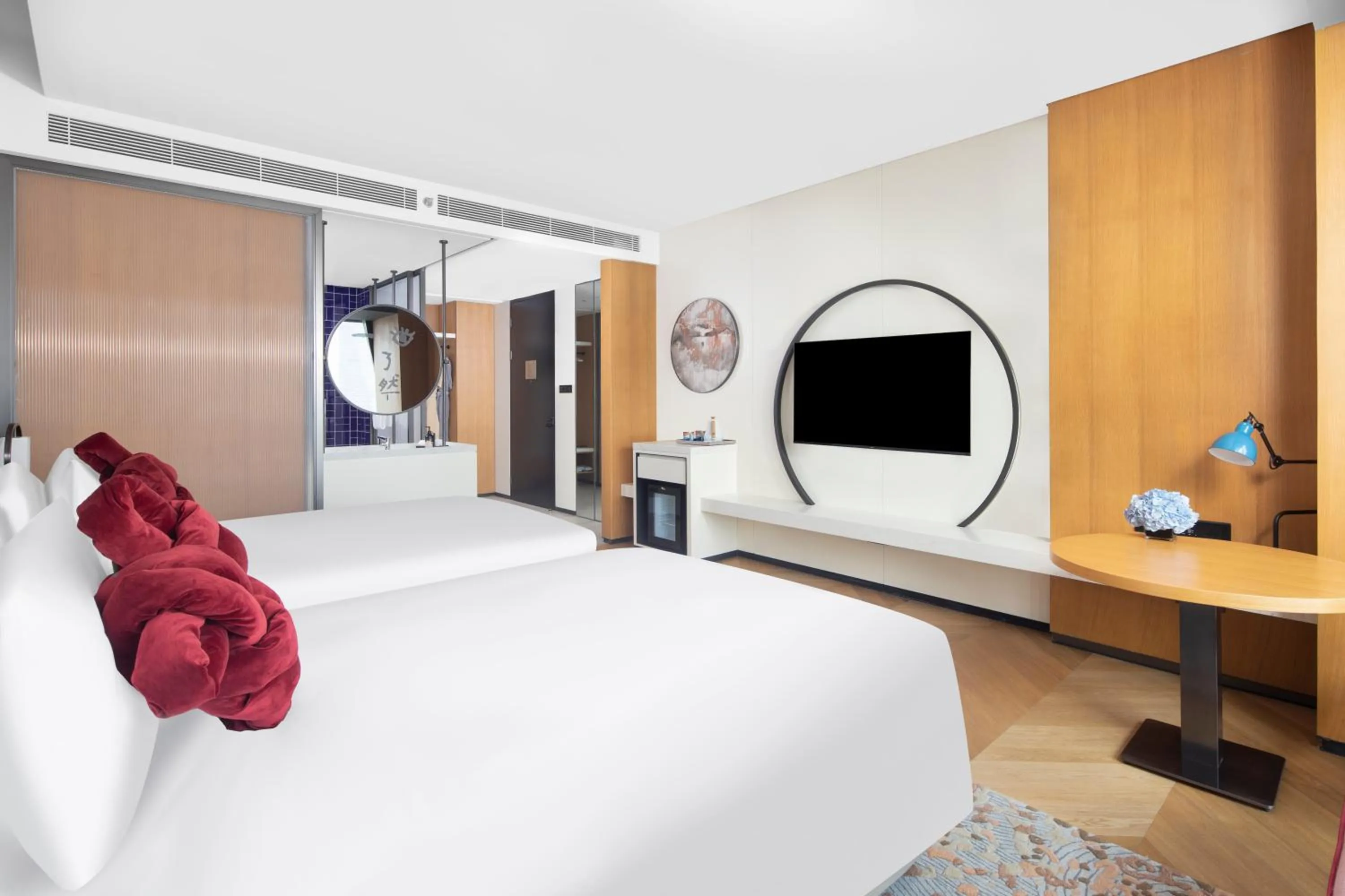 Superior Twin Room in M Social Hotel Suzhou