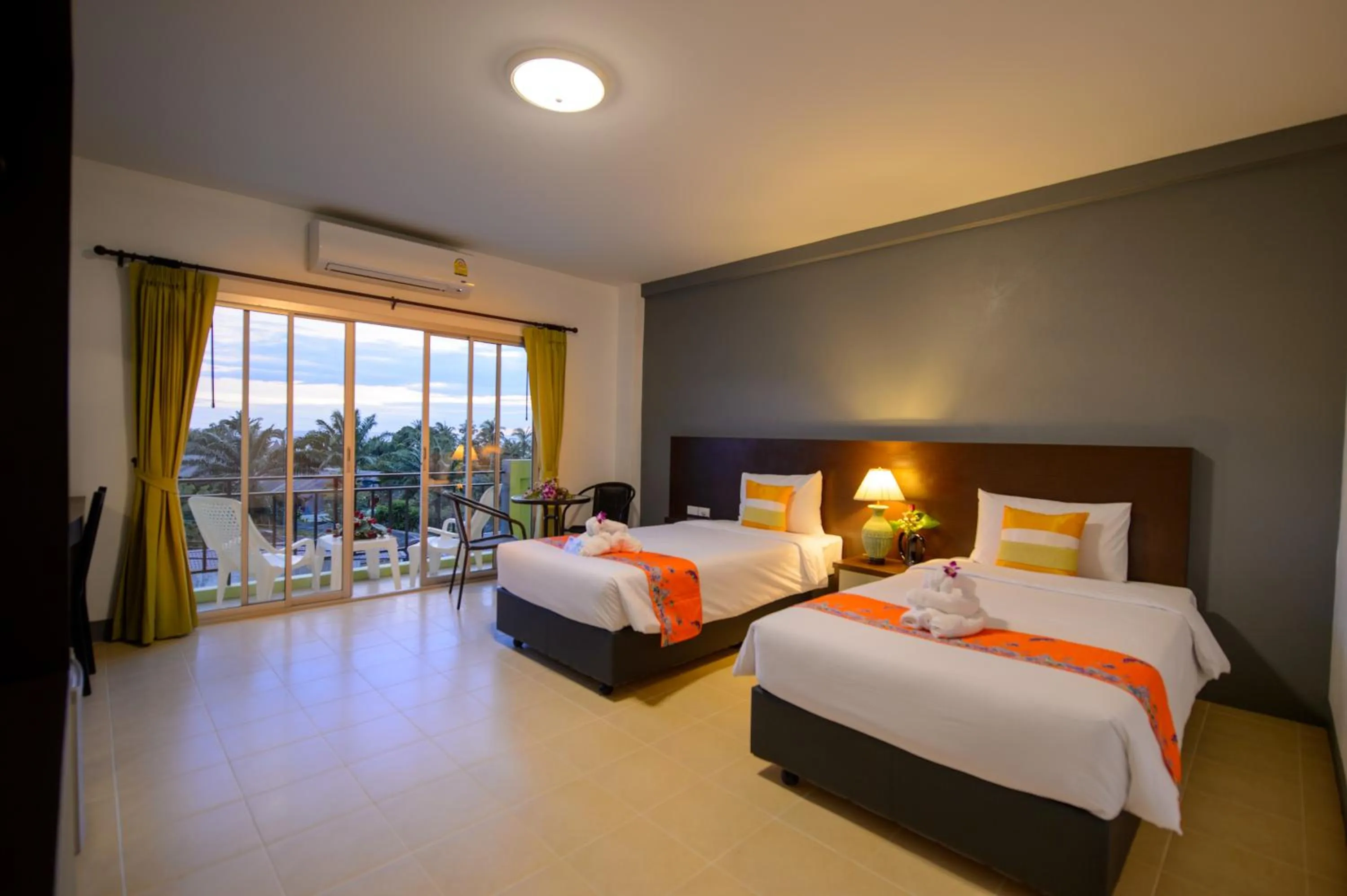 Deluxe Twin Room with Balcony in Z-Talay House