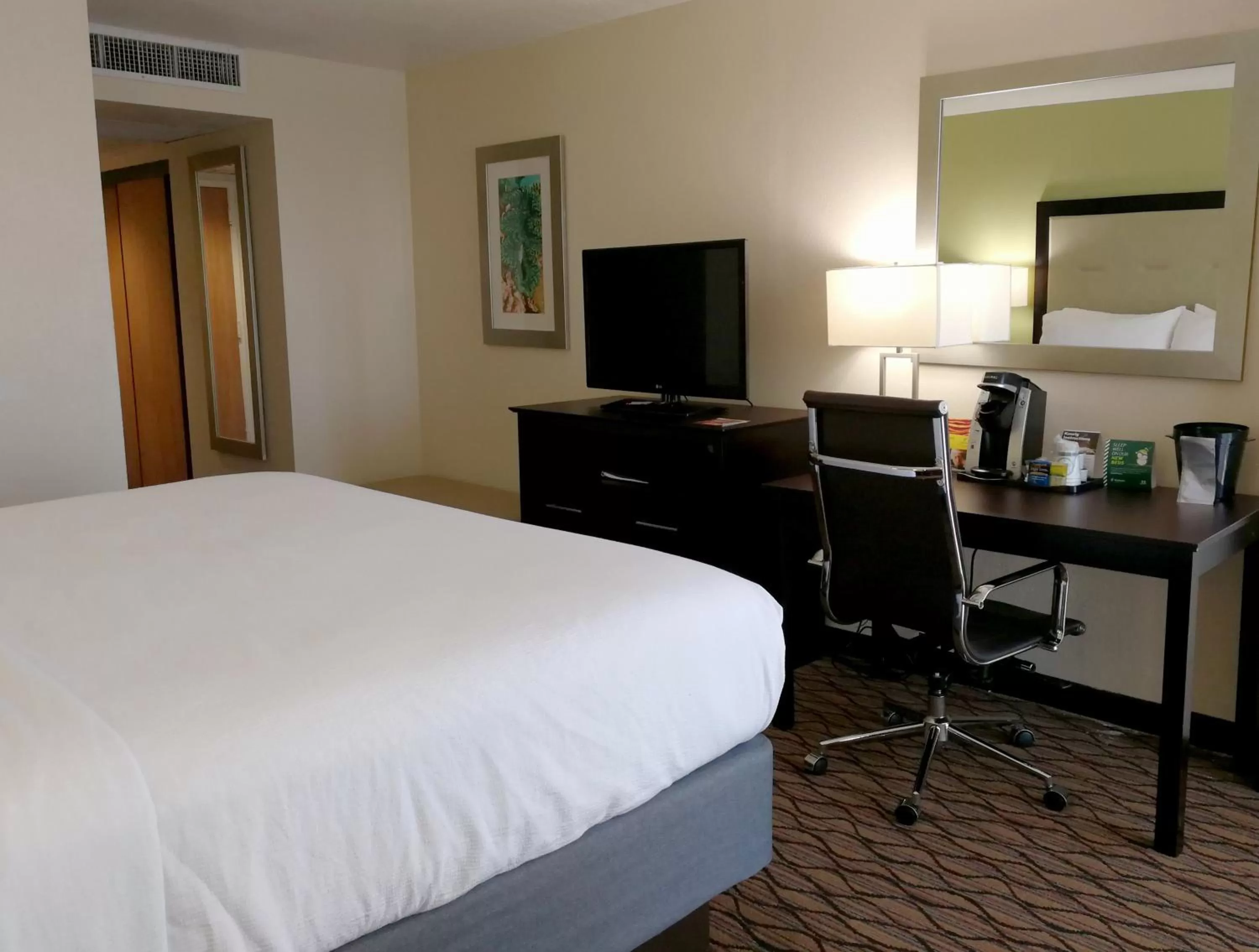 King Room with Ocean View in Holiday Inn Corpus Christi Downtown Marina by IHG