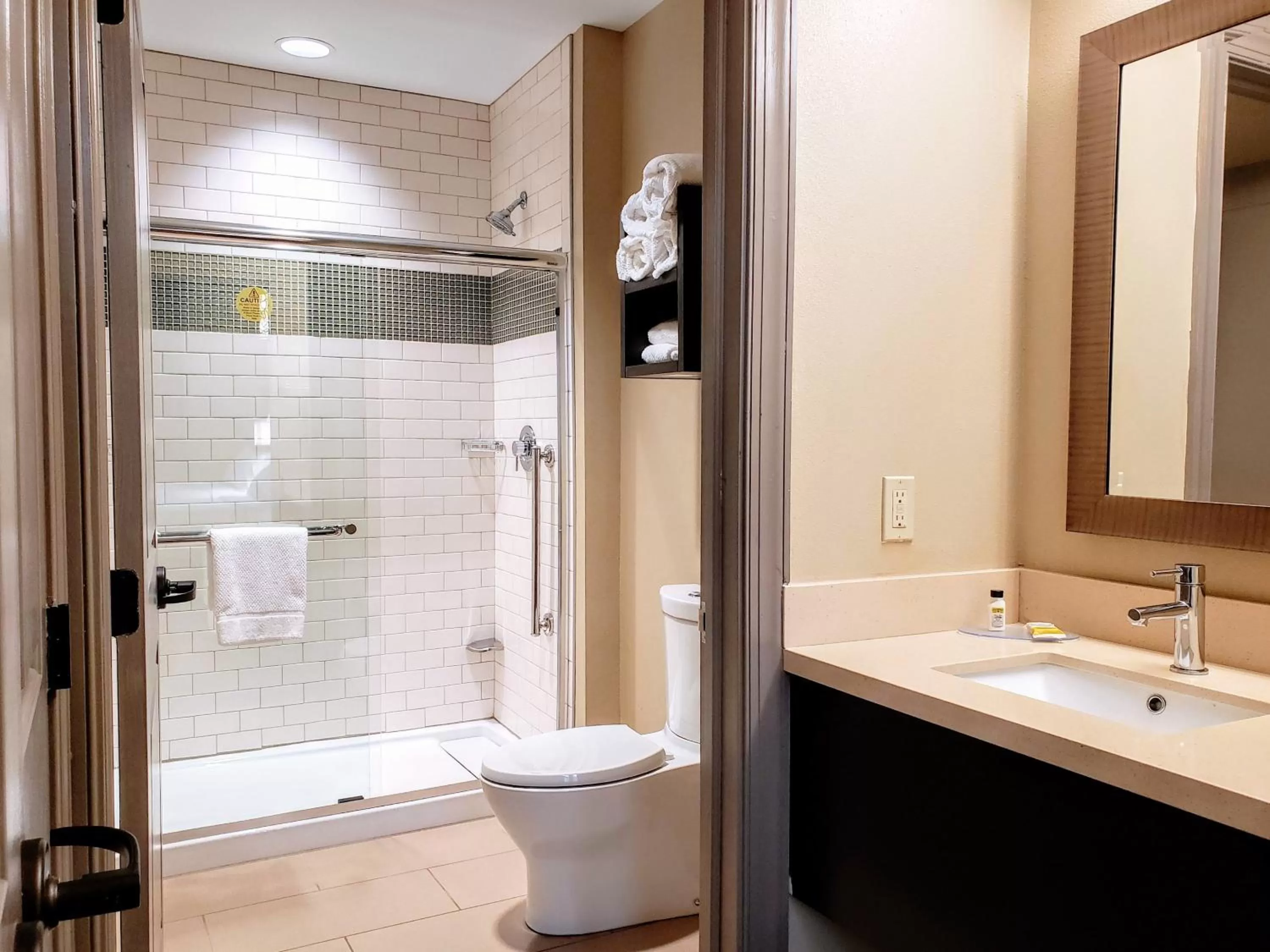 Studio Queen Suite with Two Queen Beds and City View in Staybridge Suites Baltimore - Inner Harbor by IHG