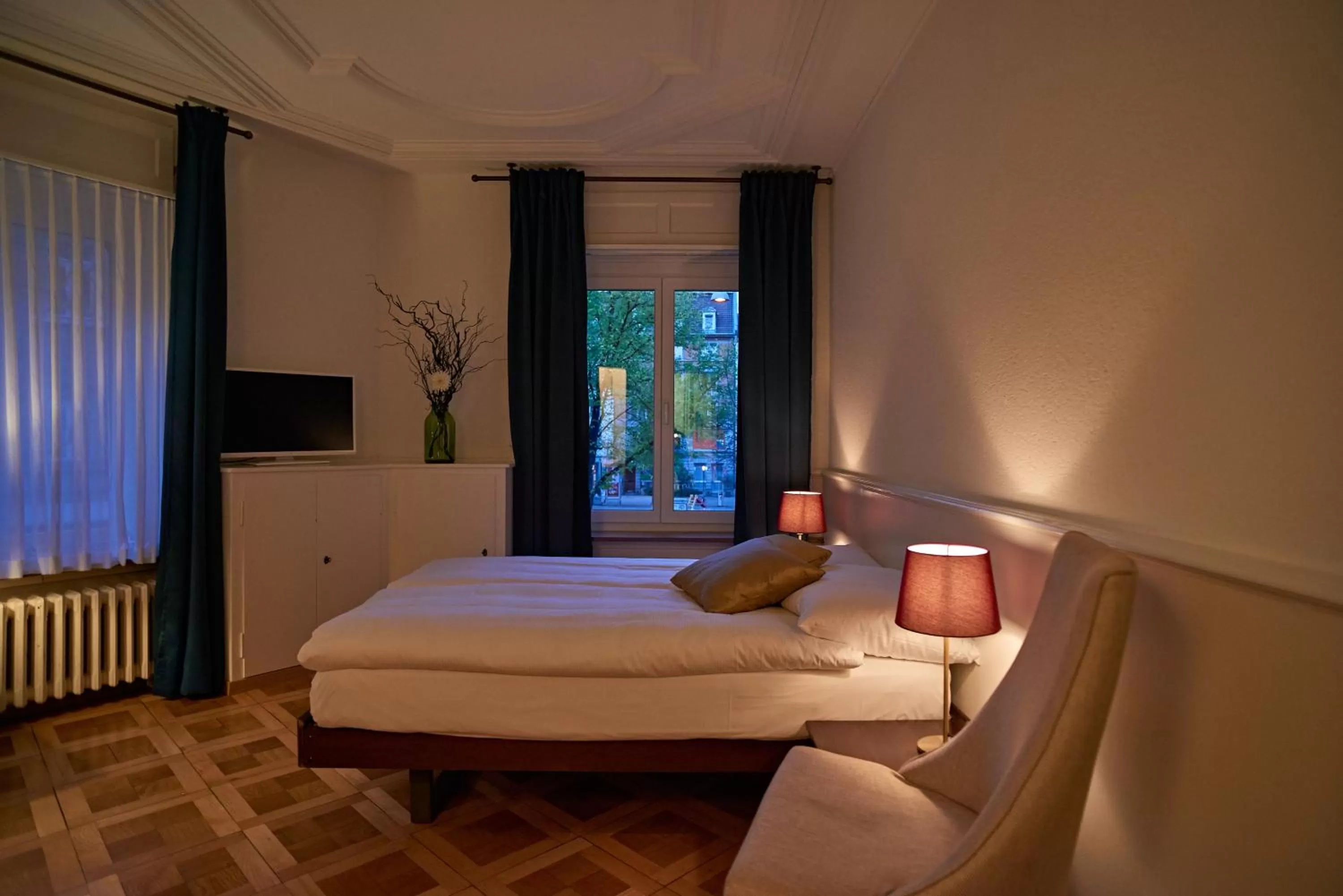 Twin Room with Shared Bathroom in Saint Georges Hotel