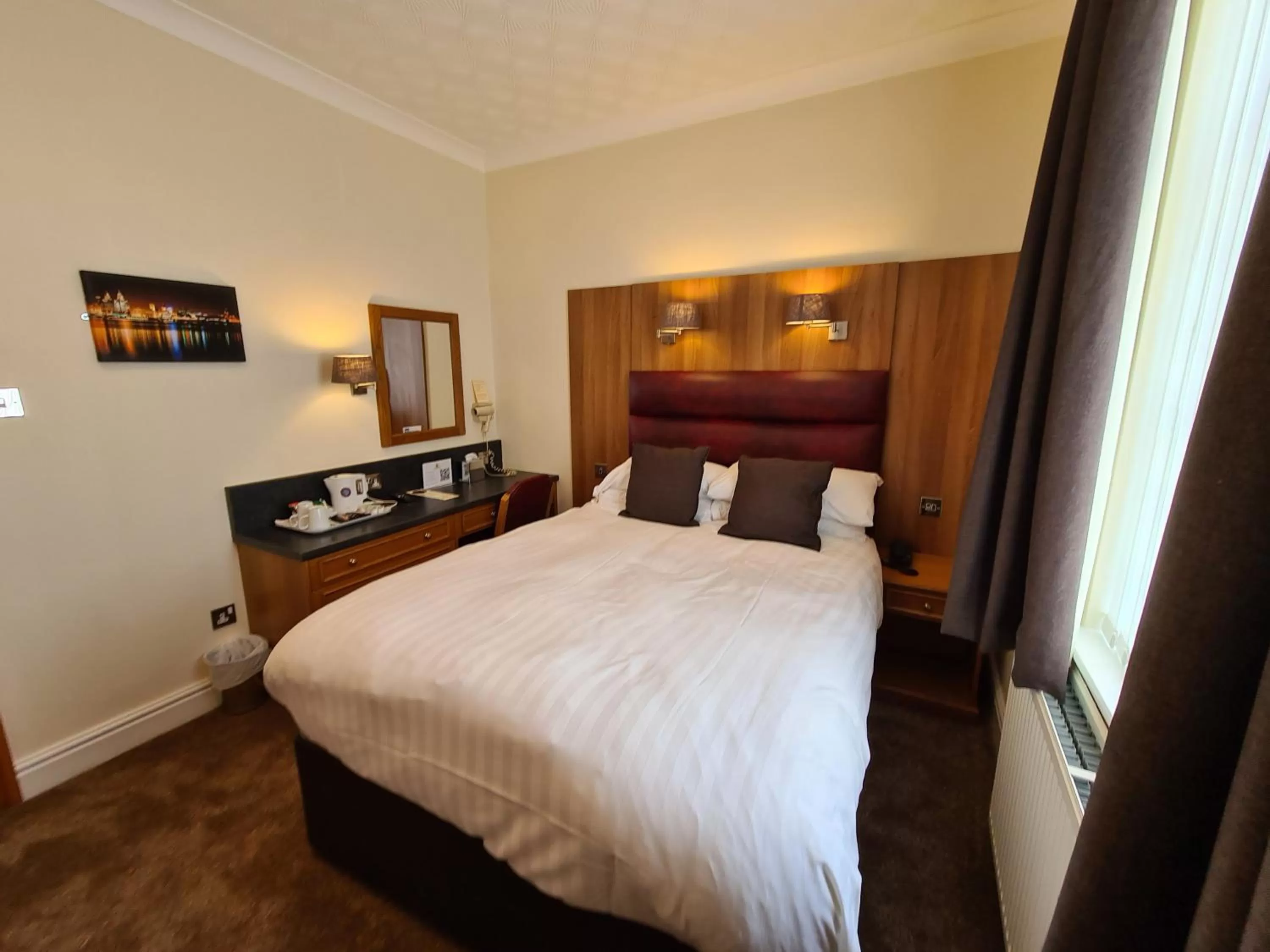 Single Room in The Royal Hotel