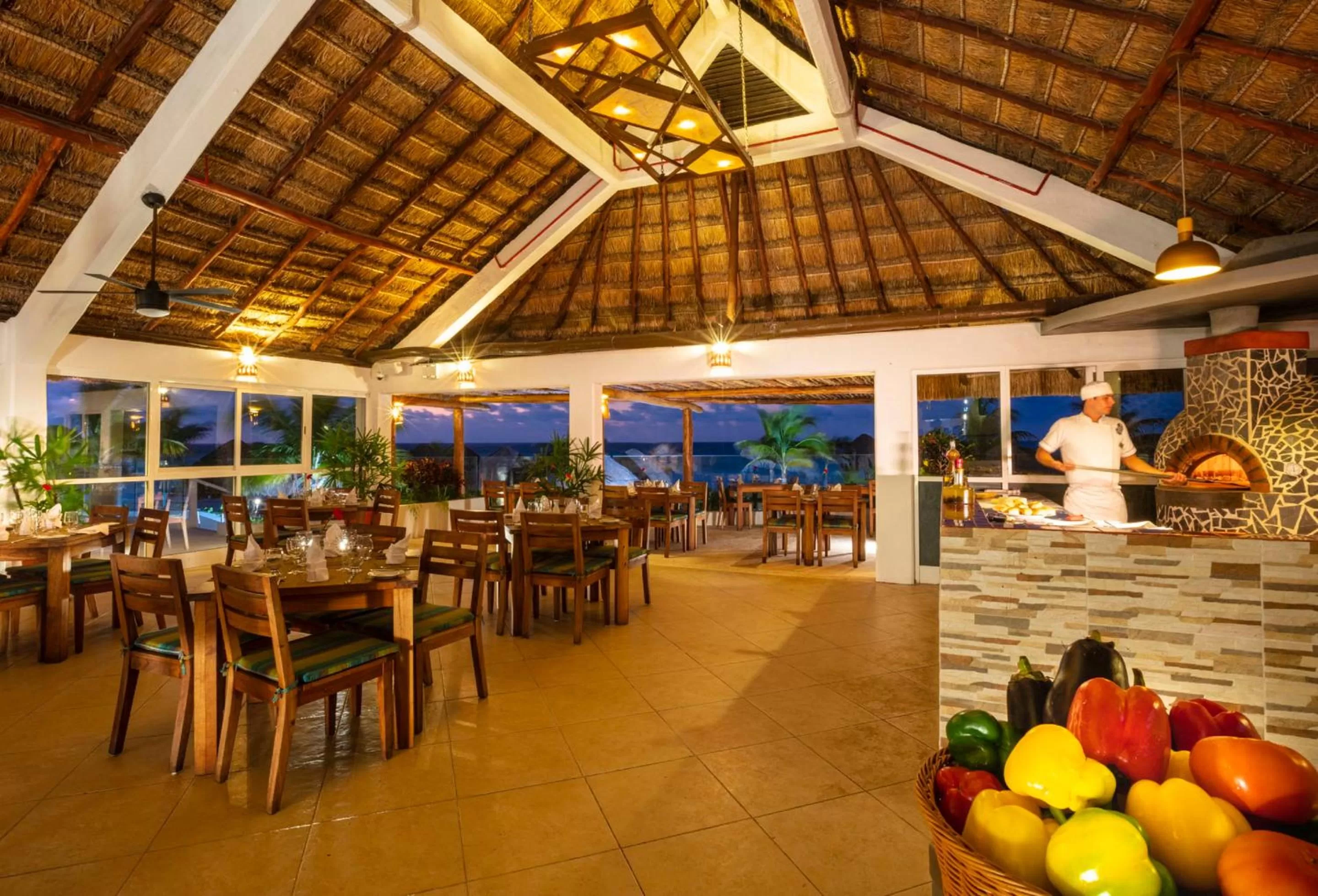 Restaurant/places to eat in Krystal Cancun