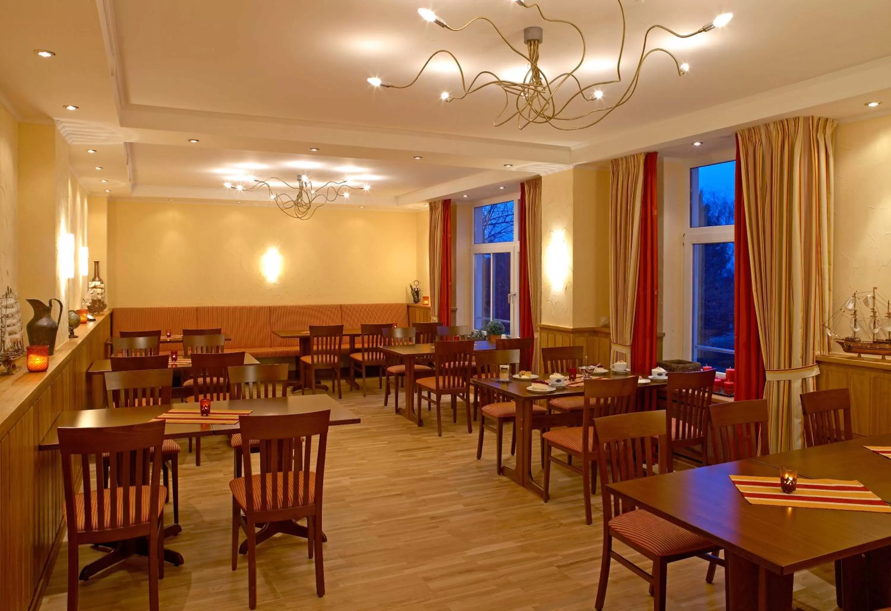 Business facilities in B&K Hotels