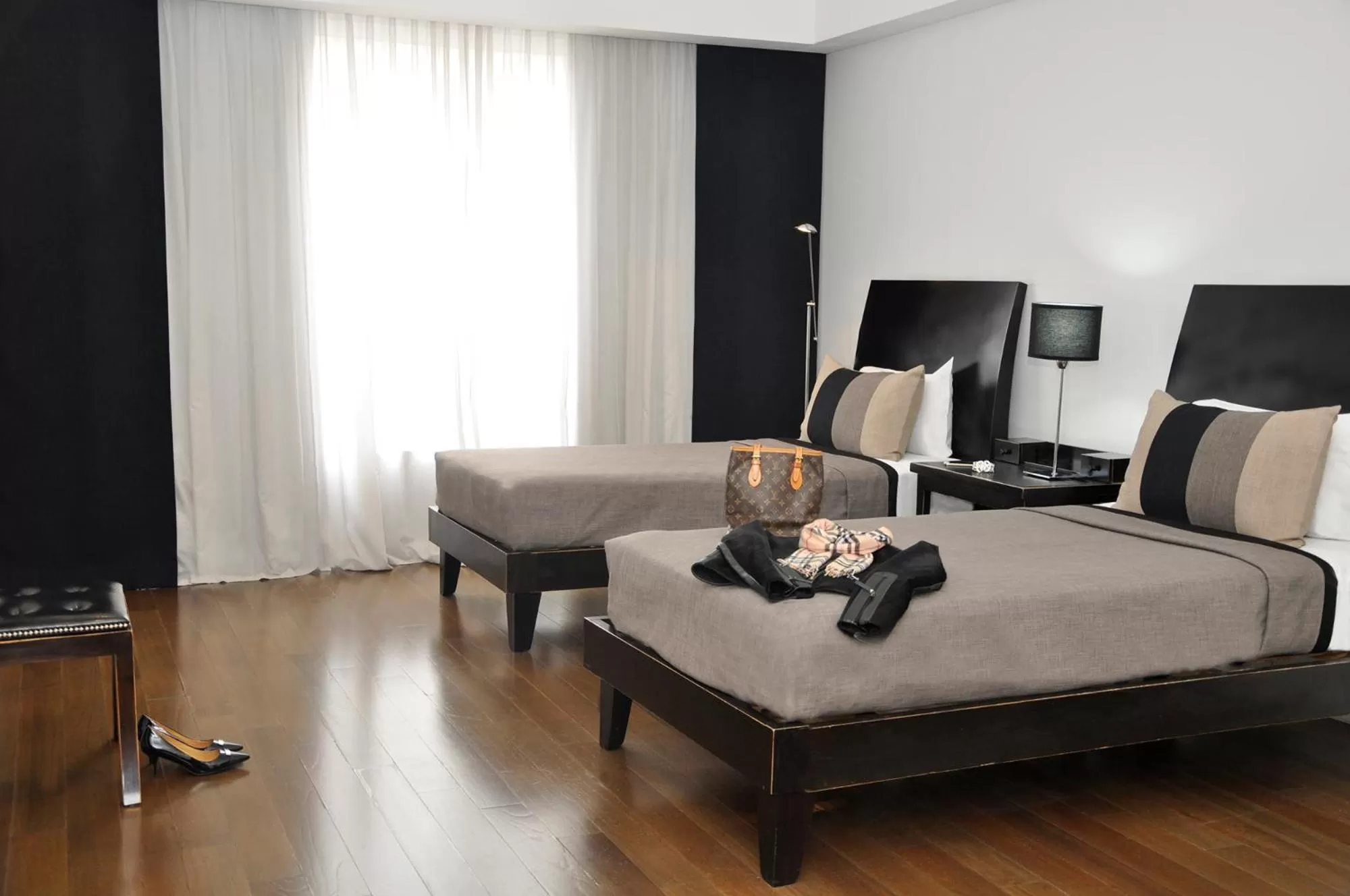 Superior Twin Room in Broadway Hotel & Suites