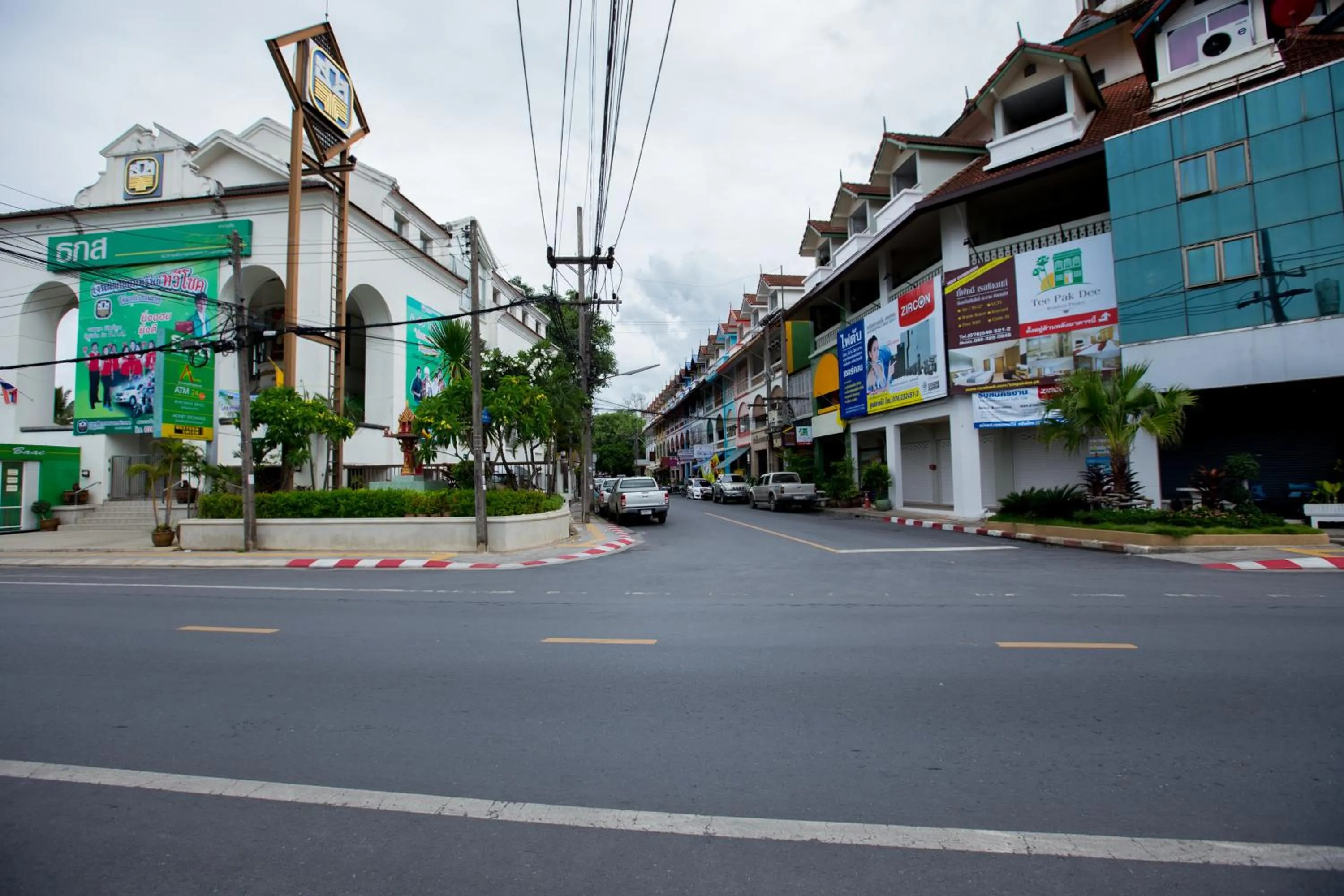Facade/entrance in Tee Pak Dee Resident Phuket