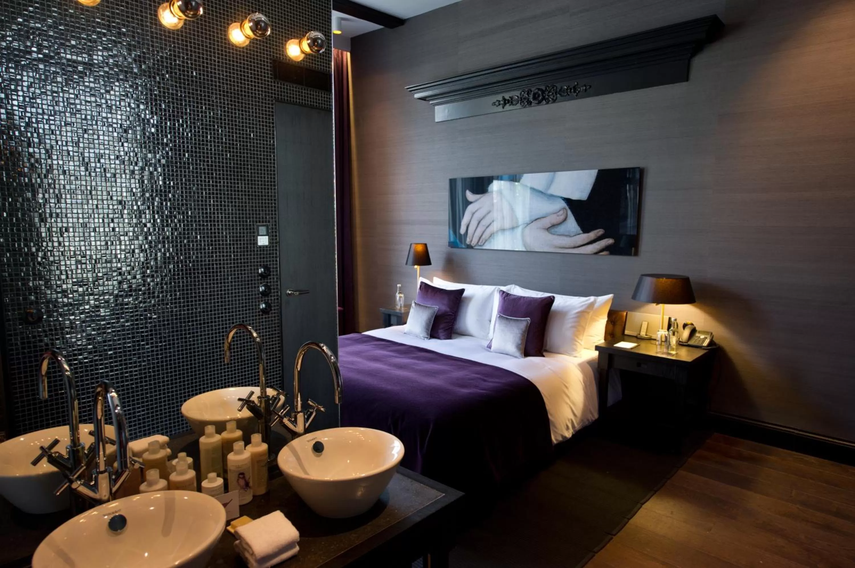 Executive Double Room in Canal House