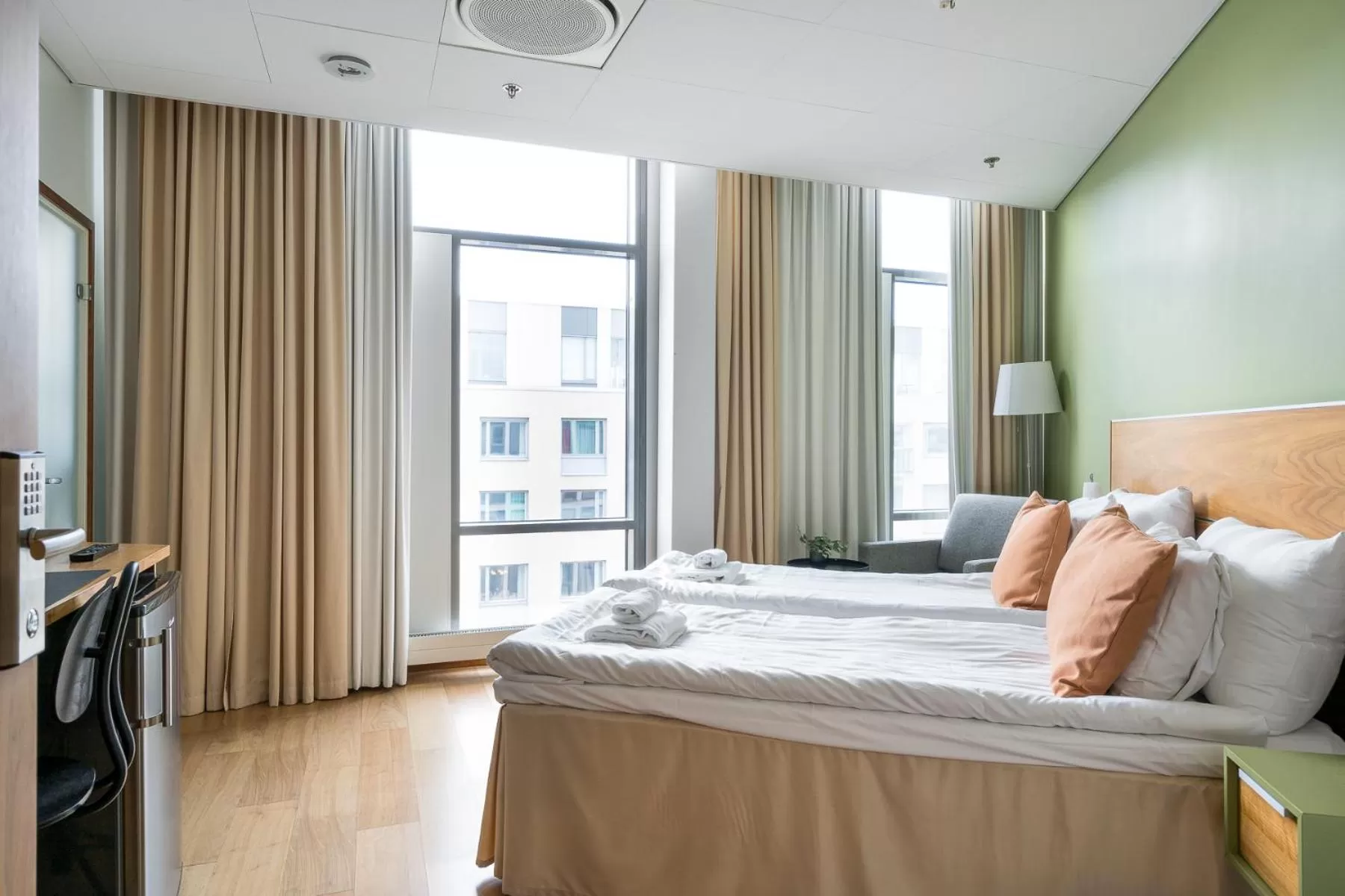 Standard Twin Room in Hiisi Hotel Helsinki Jätkäsaari