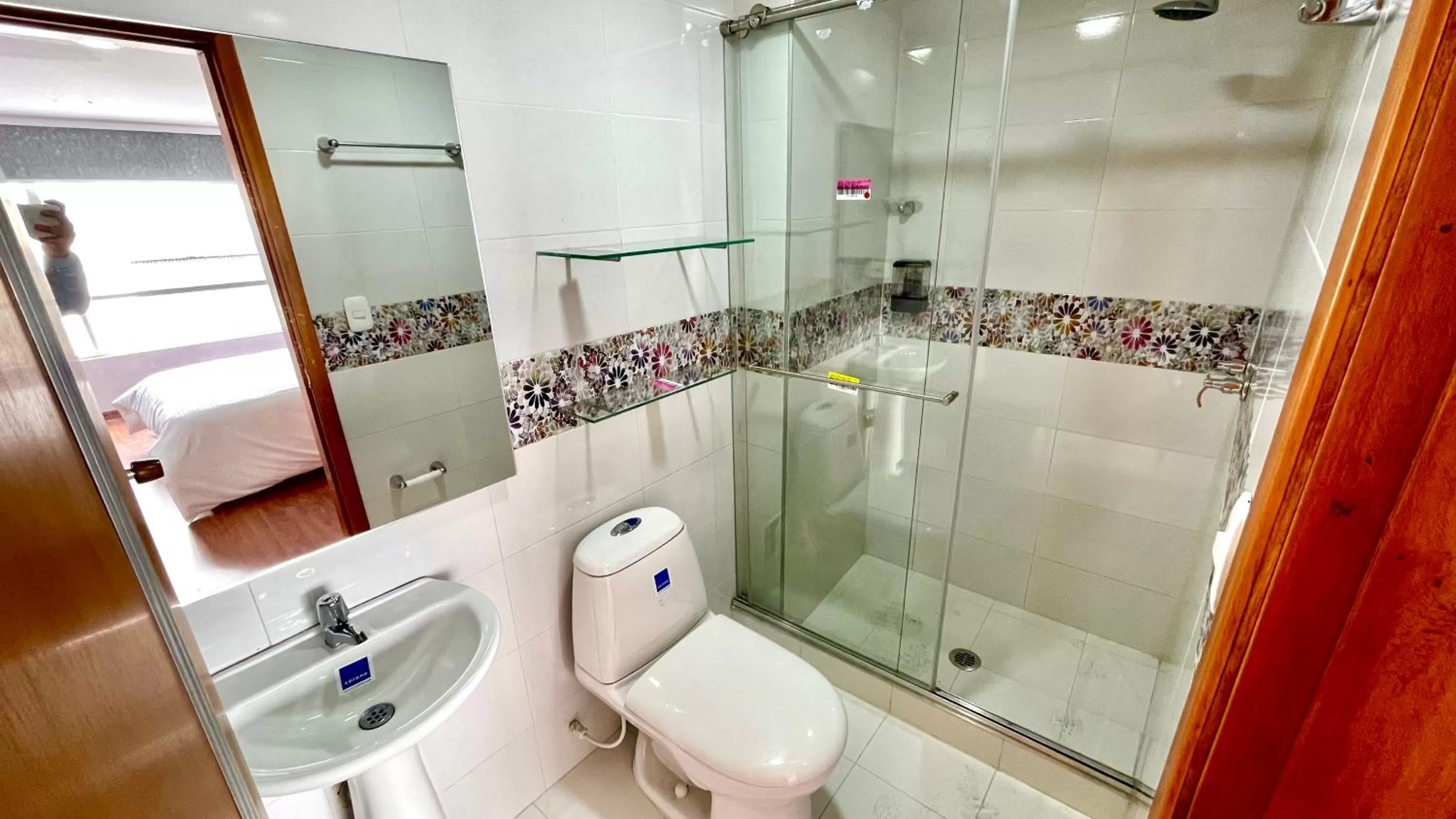 Standard Twin Room in HOTEL HOME