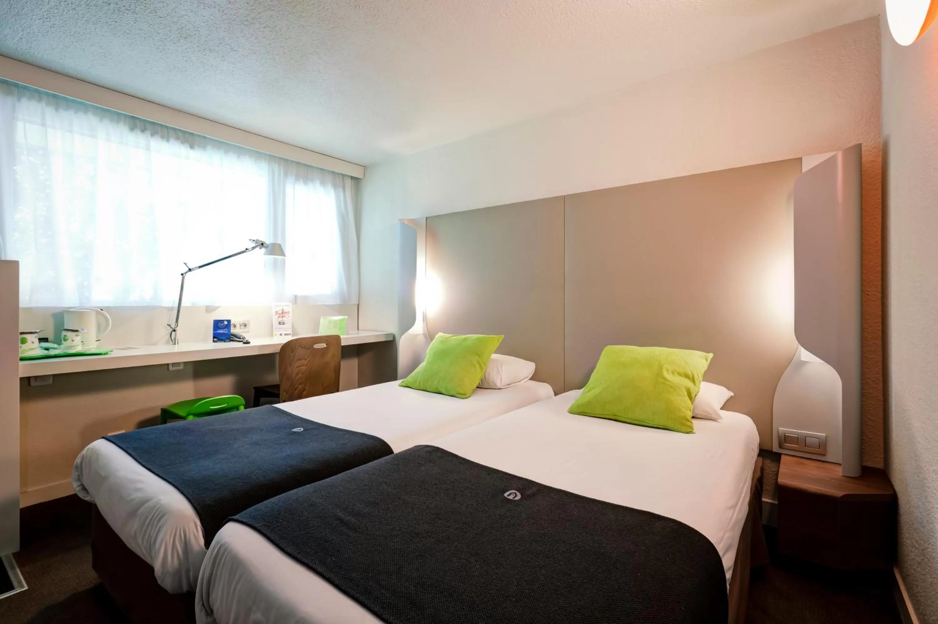 Twin Room in Campanile Genève - Ferney-Voltaire