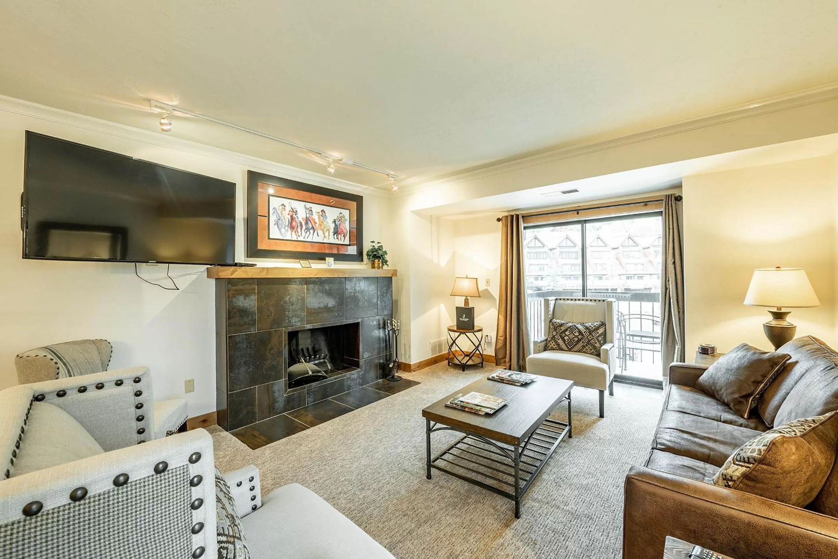 Deluxe One-Bedroom Condominium in Shadow Ridge by All Seasons Resort Lodging