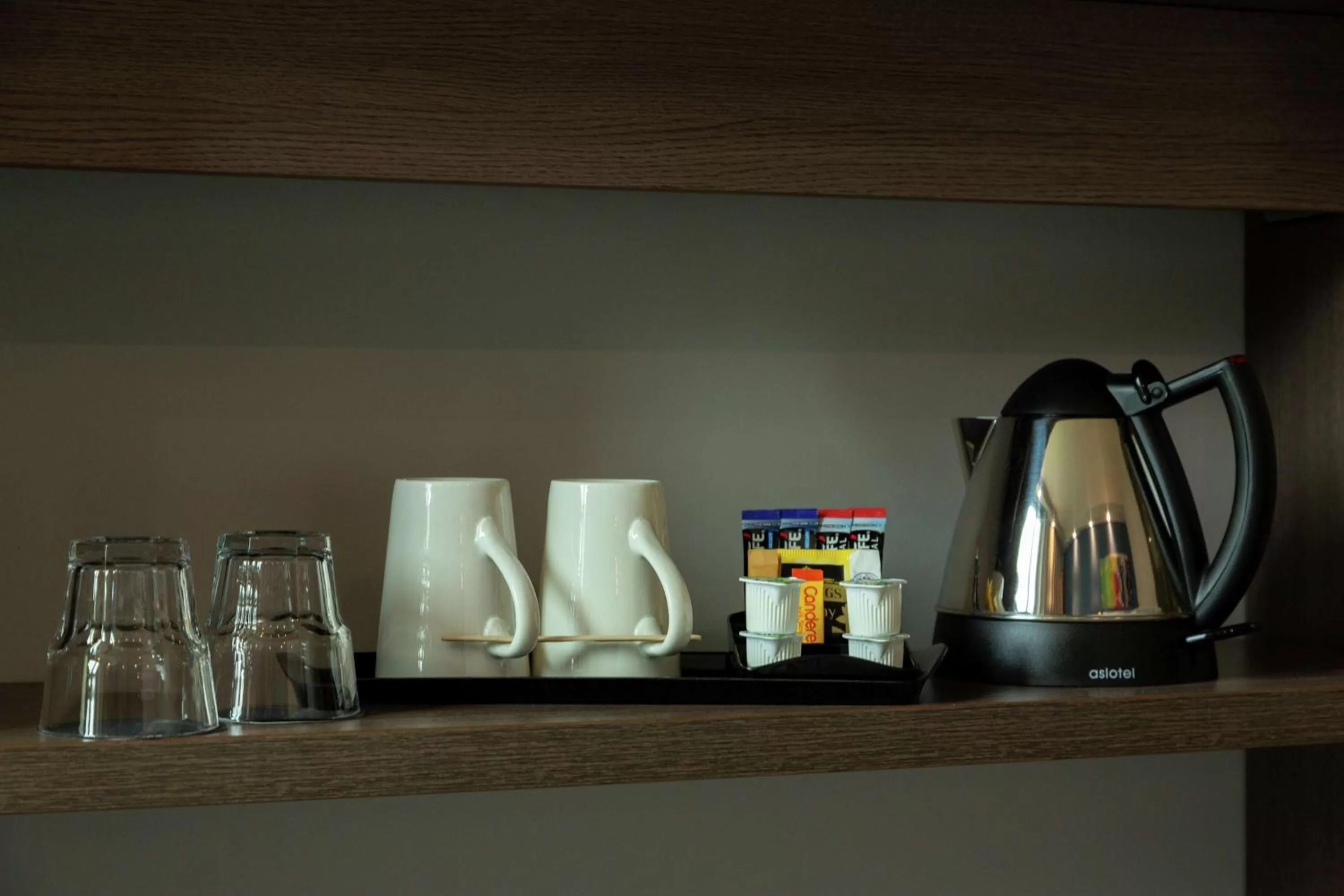 Double Guest Room With Race Course View in Hampton By Hilton Hamilton Park