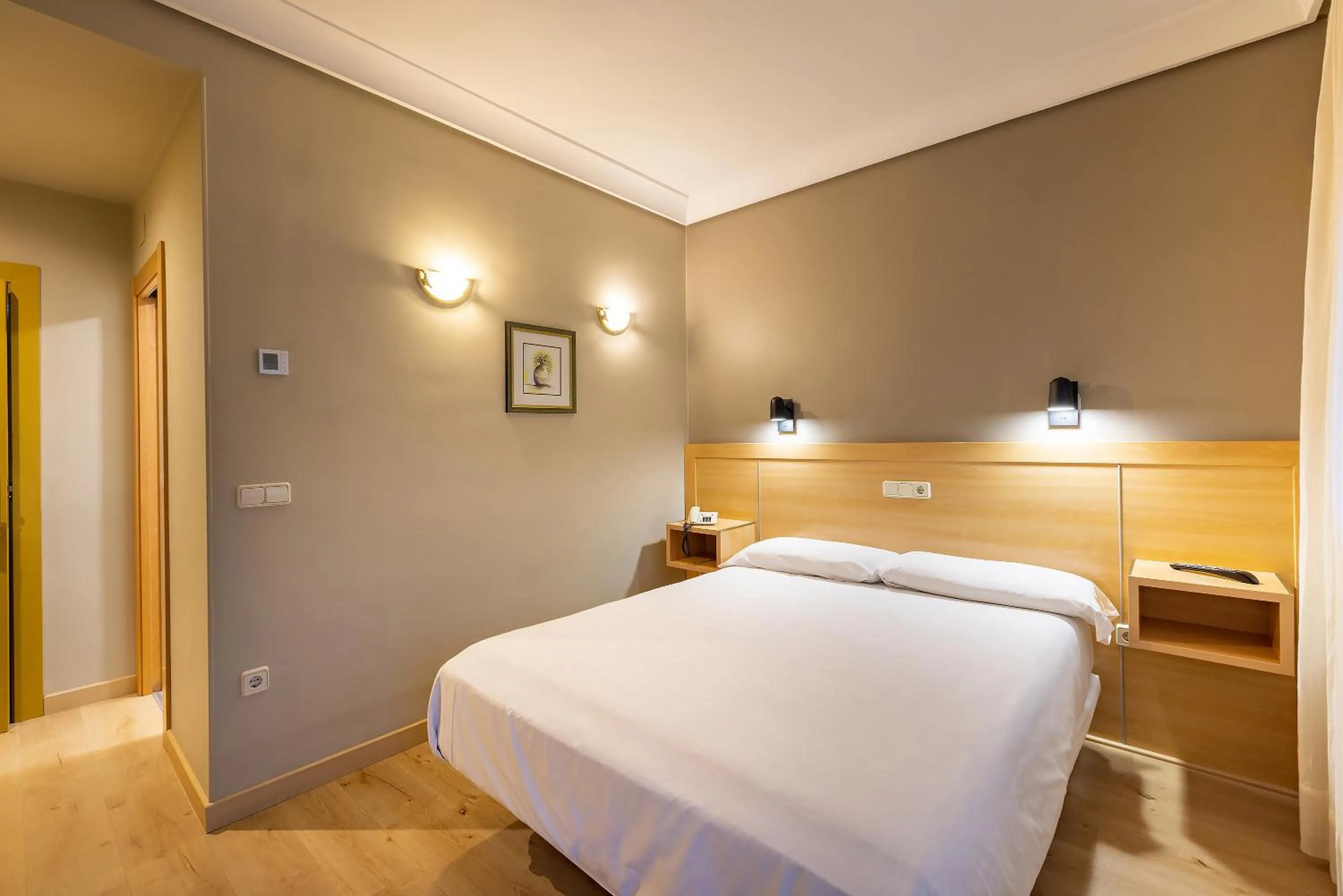 Single Room in Hotel Santamaria