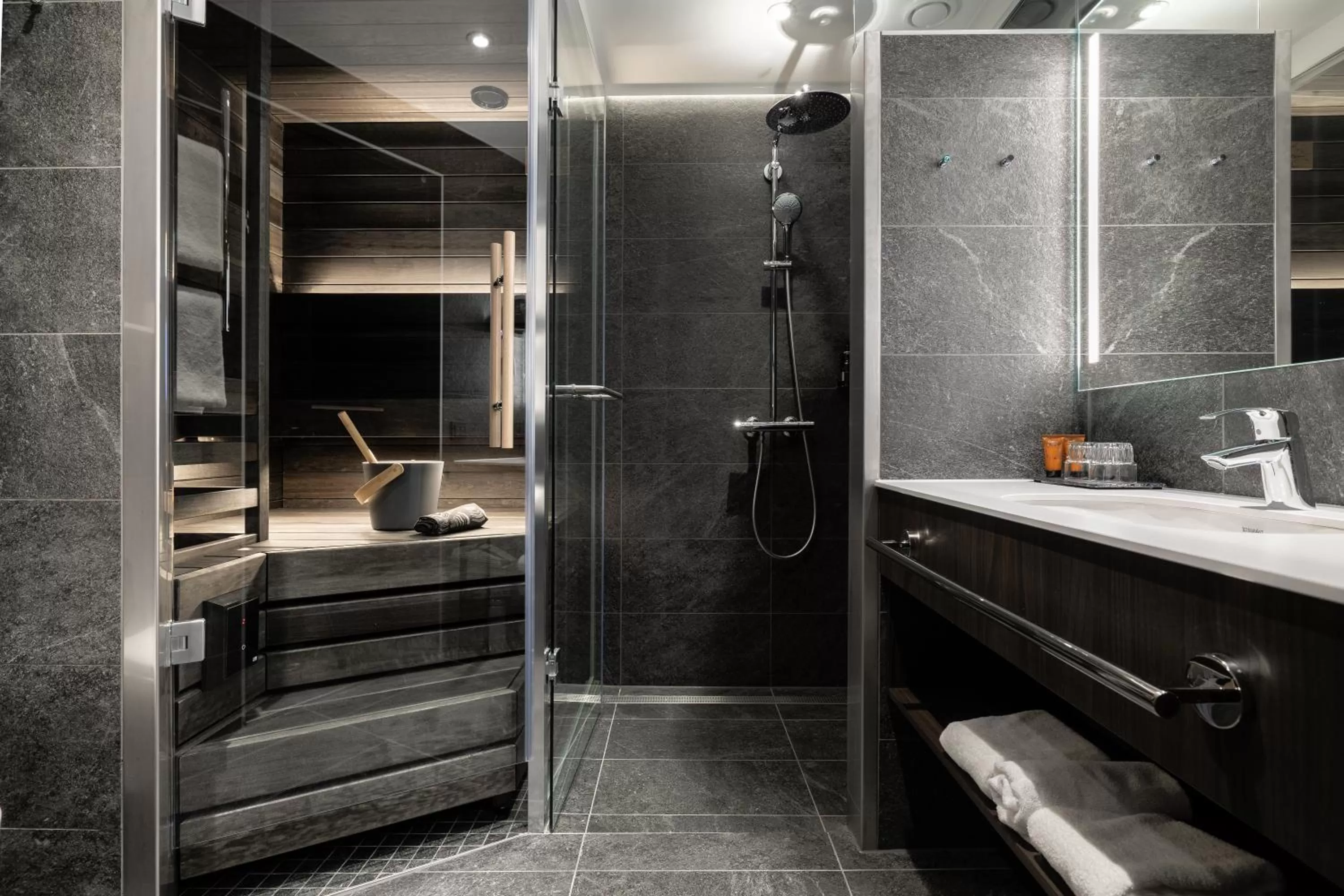 Mystique Deluxe Twin in Lapland Hotels Arena