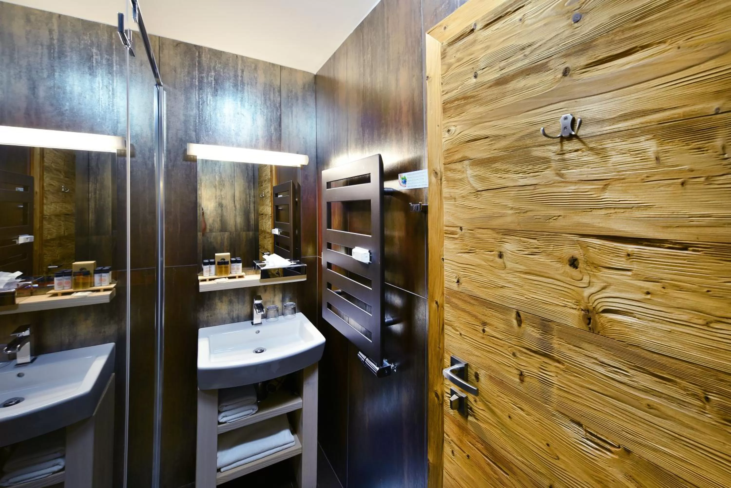 Deluxe Double Room in APLEND Hotel Kukučka