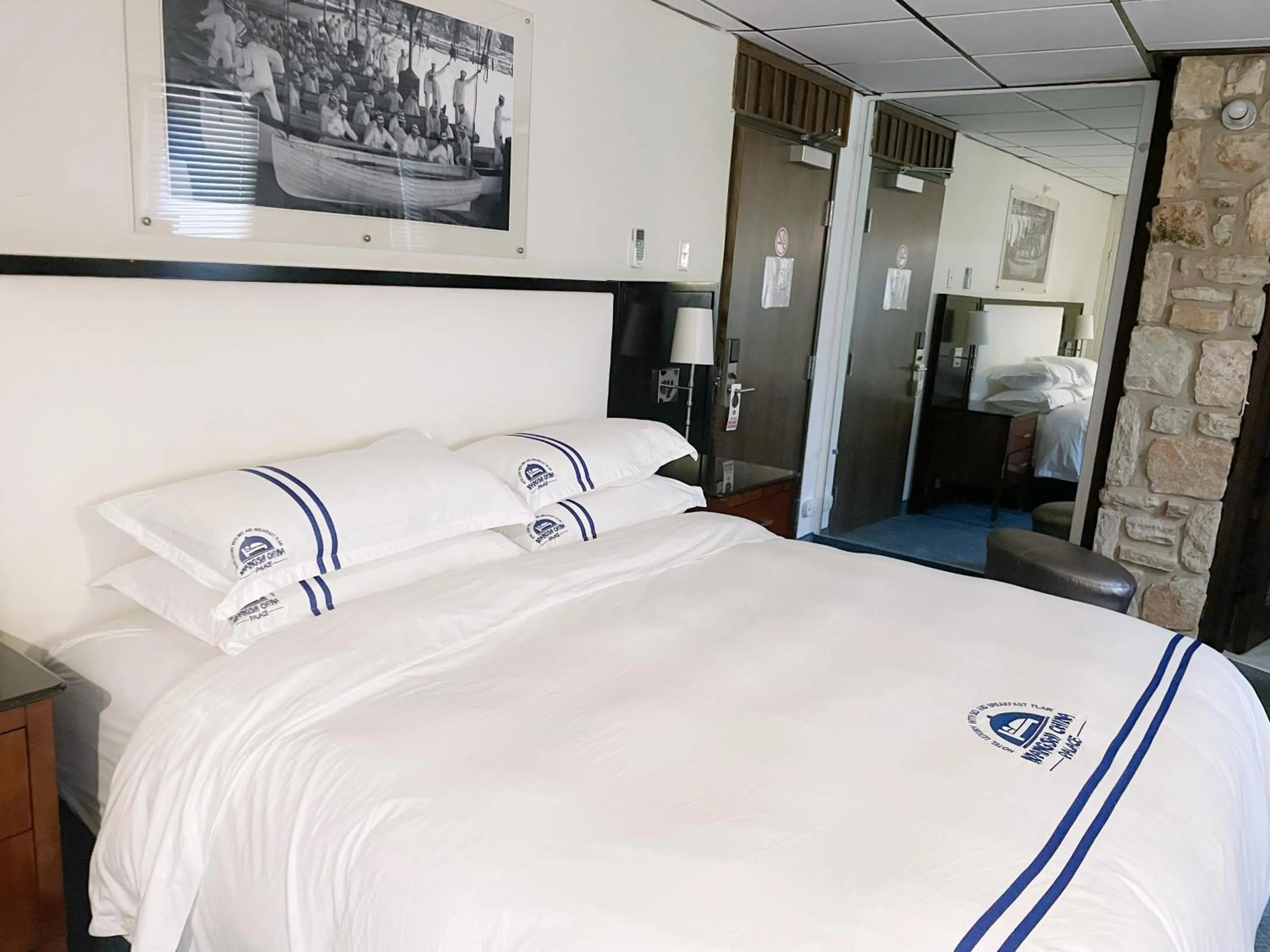 King Room in Wangshi China Palace