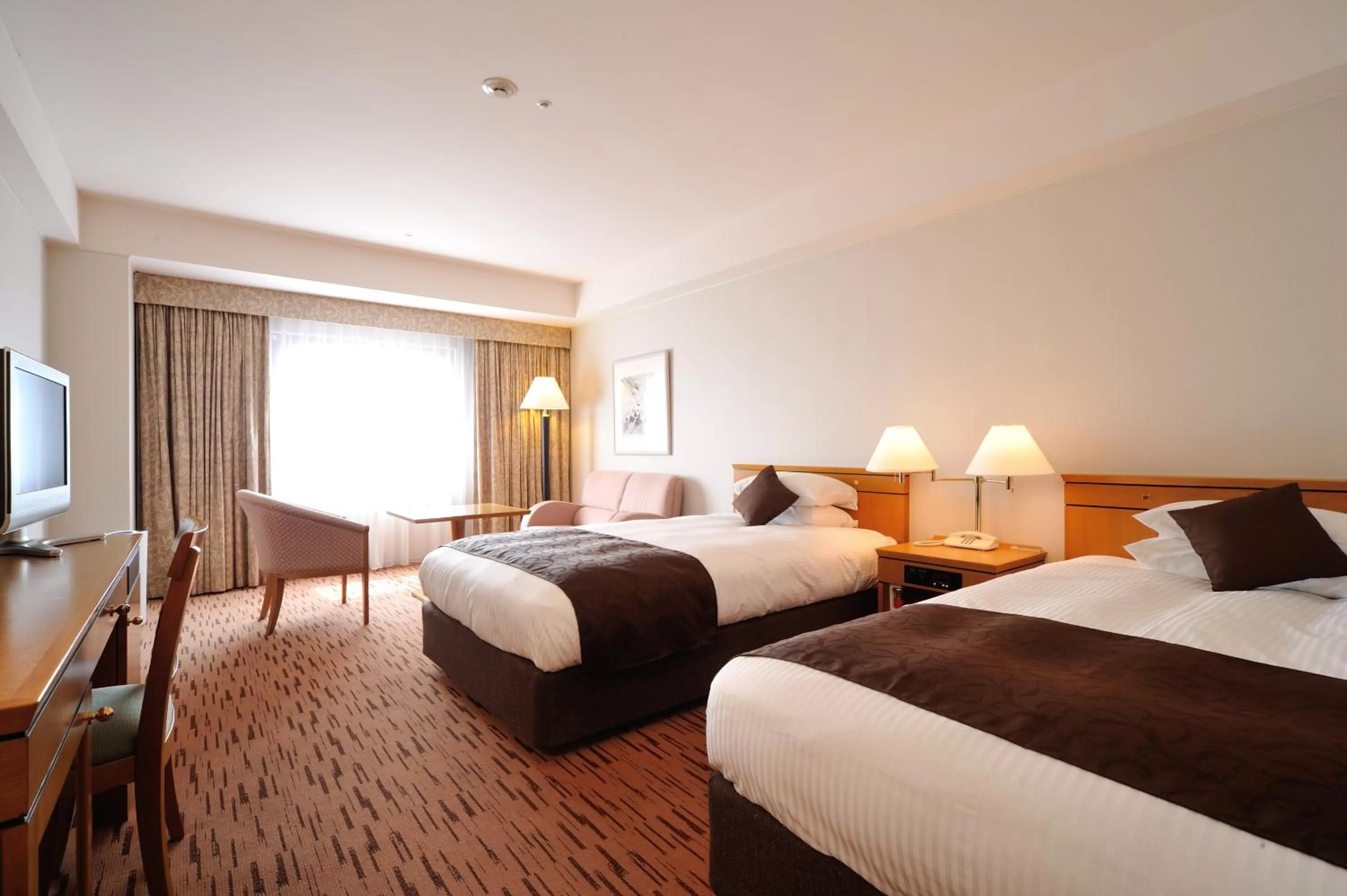 Deluxe Twin Room with Extra Bed - Non-Smoking in Hiroshima Airport Hotel