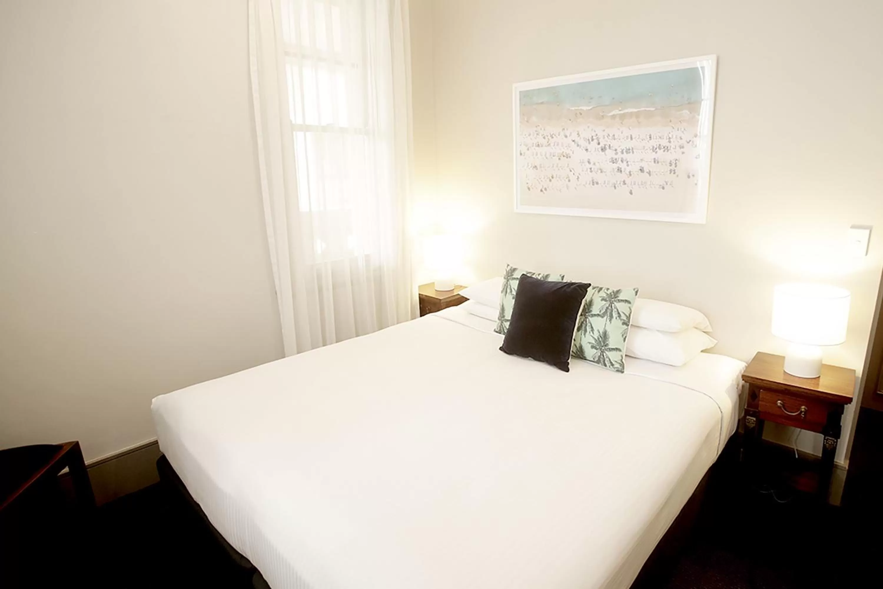 Queen Room in Hotel Bondi