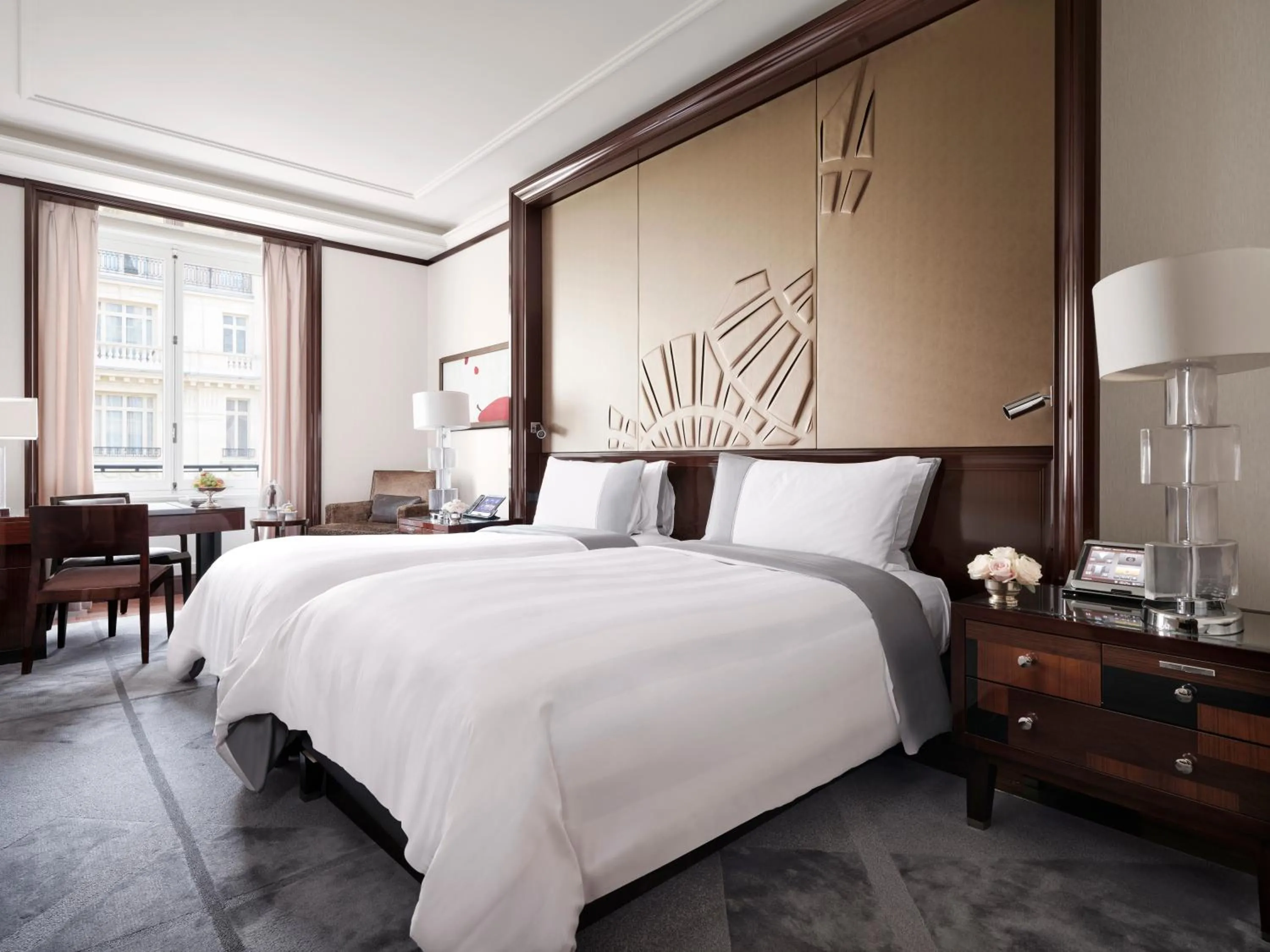 Premier Twin Room in The Peninsula Paris