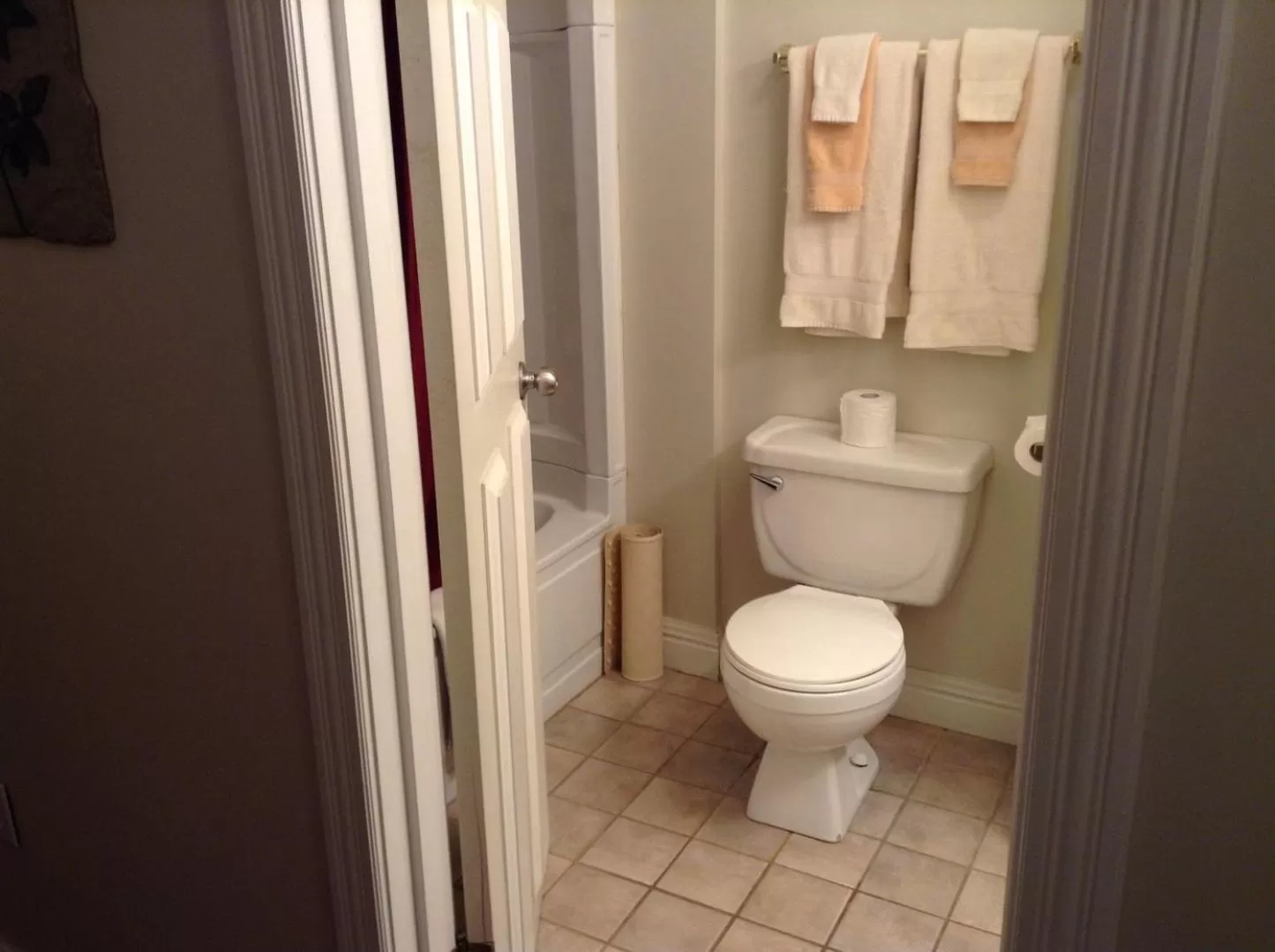 Queen Studio in Lakeview Hotel