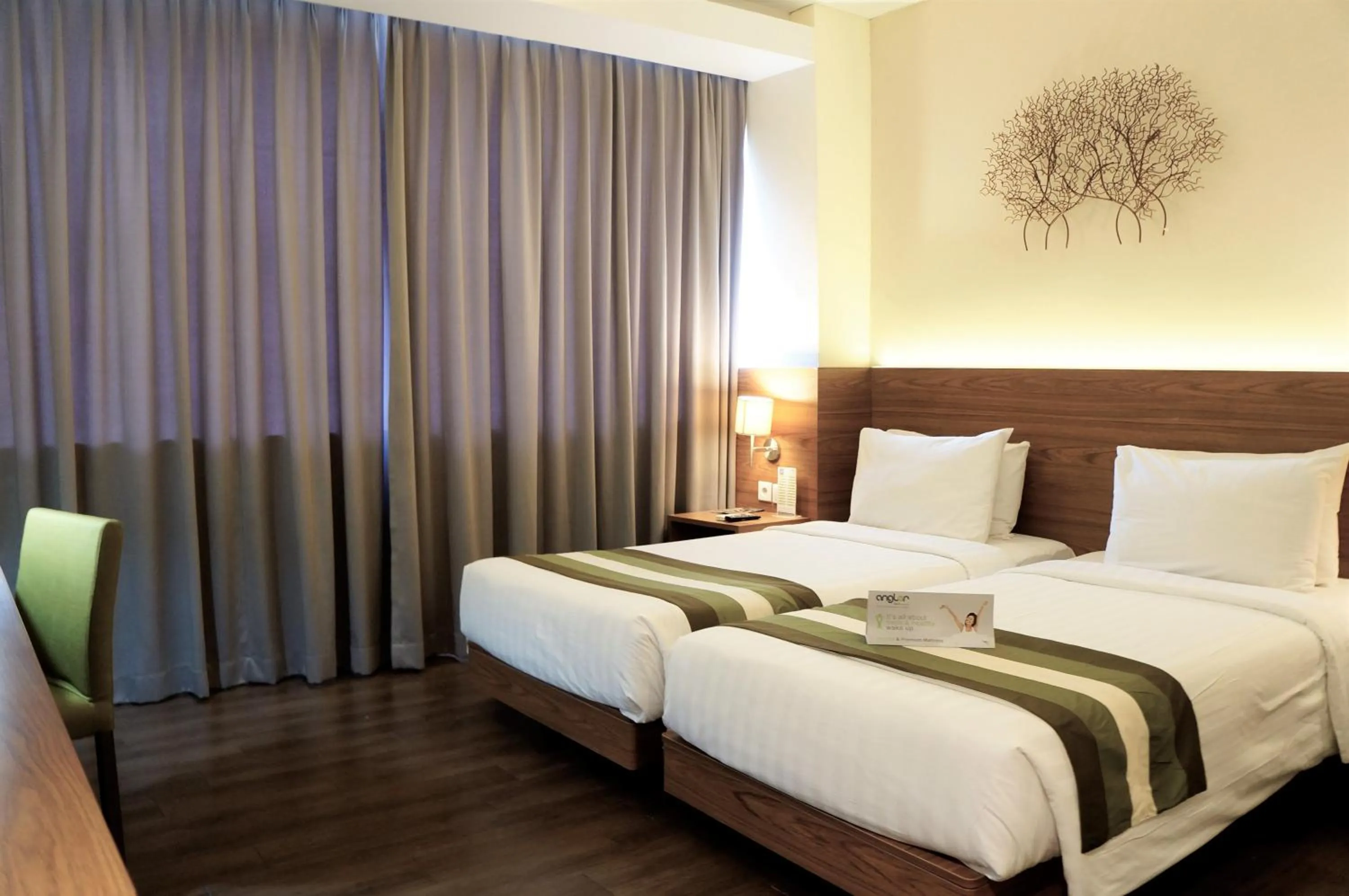 Deluxe Twin Room in Grand Whiz Poins Simatupang Jakarta