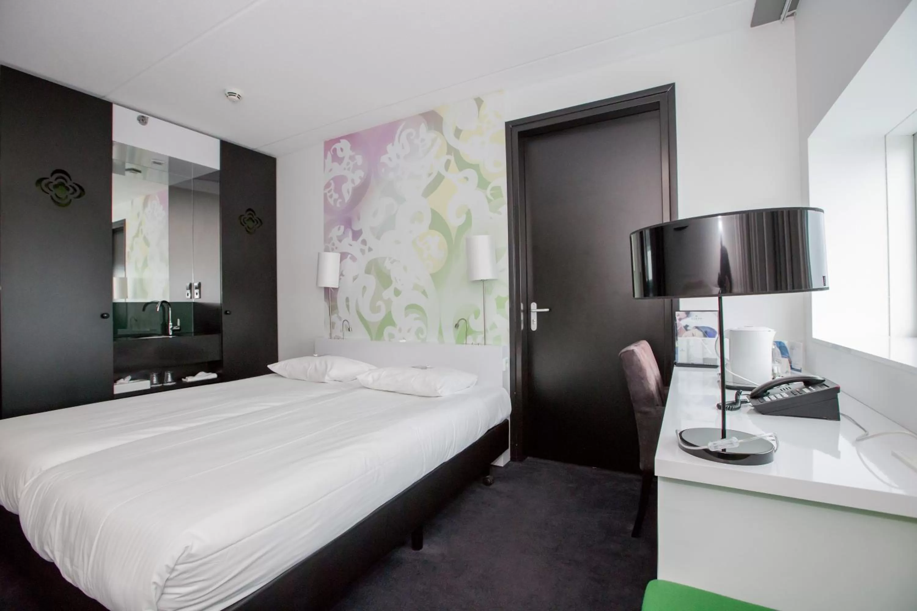 Executive Room - 2 Single Beds 32Sqm Free Wifi in Tulip Inn Eindhoven Airport