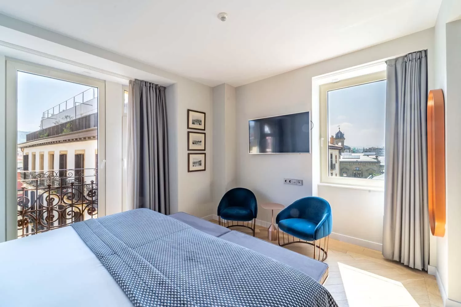 Doble Corner Historical in Lasala Plaza Hotel - Adults Only