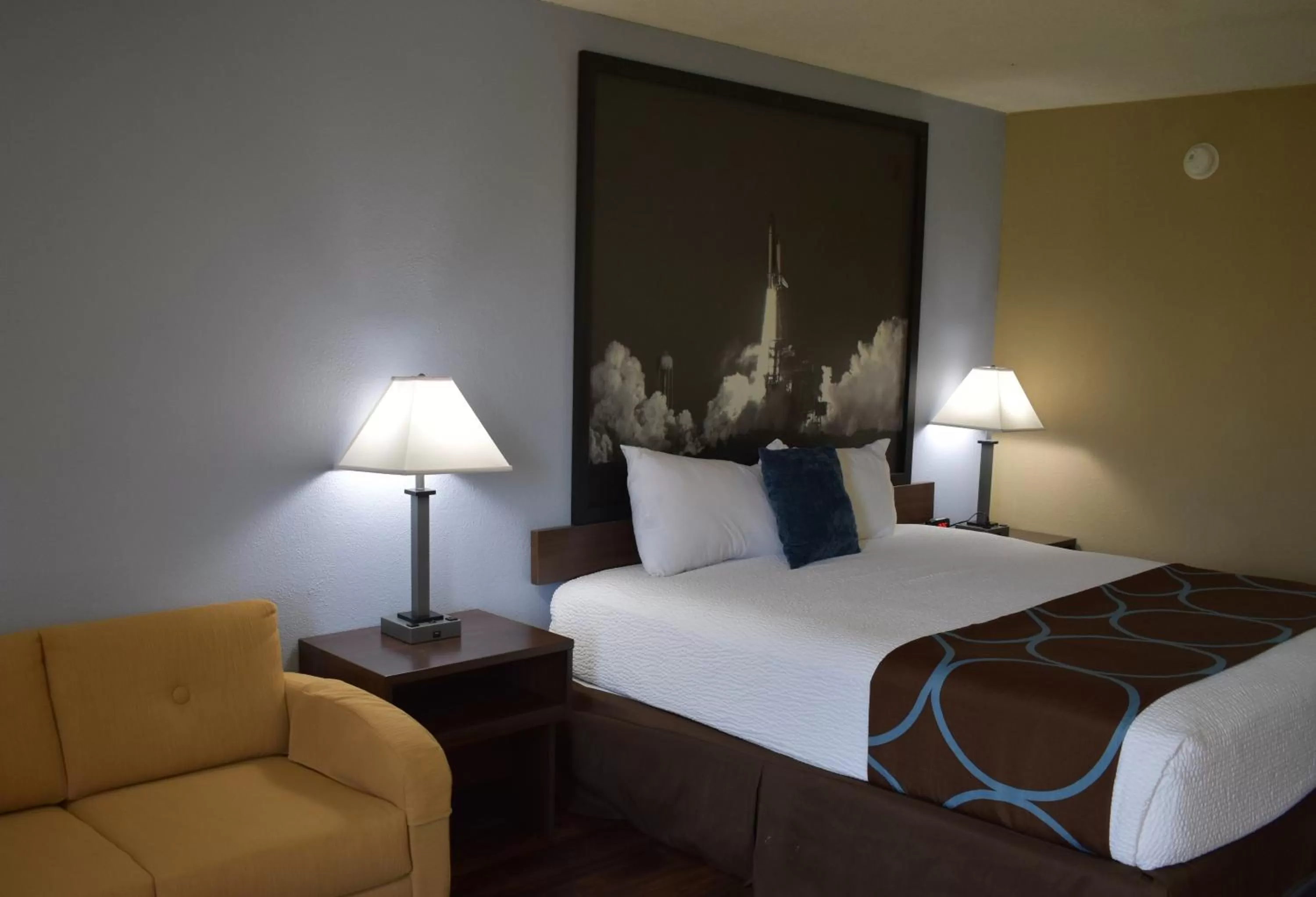 King Room - Smoking  in Super 8 by Wyndham Ocala I-75