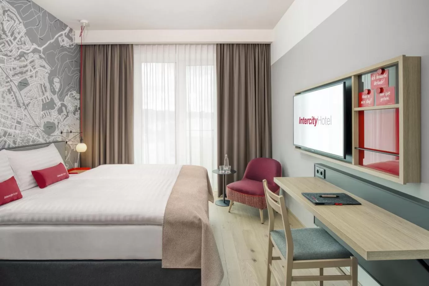 Business Double Room in IntercityHotel Saarbrücken