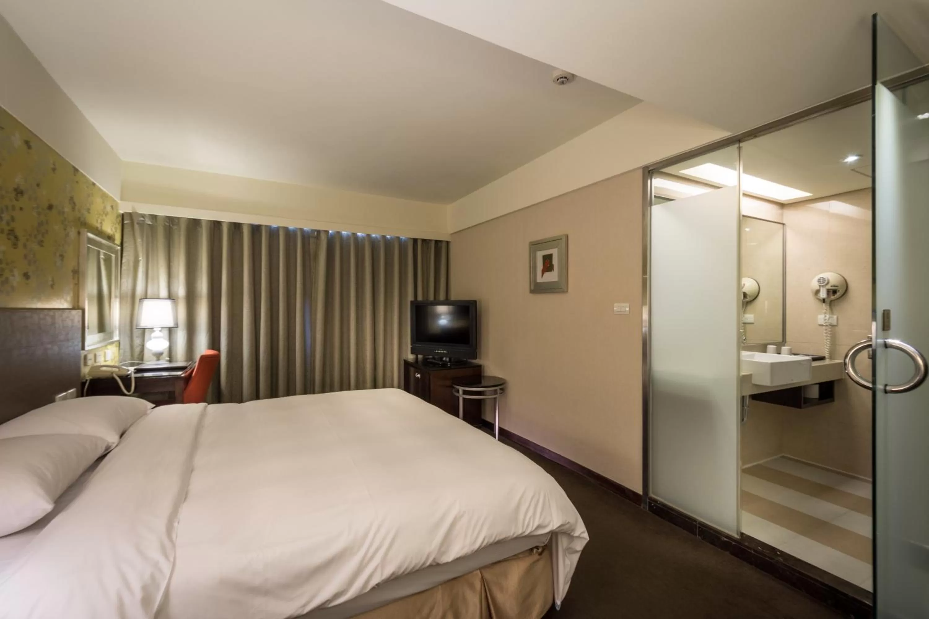 Standard Double Room in Delight Hotel