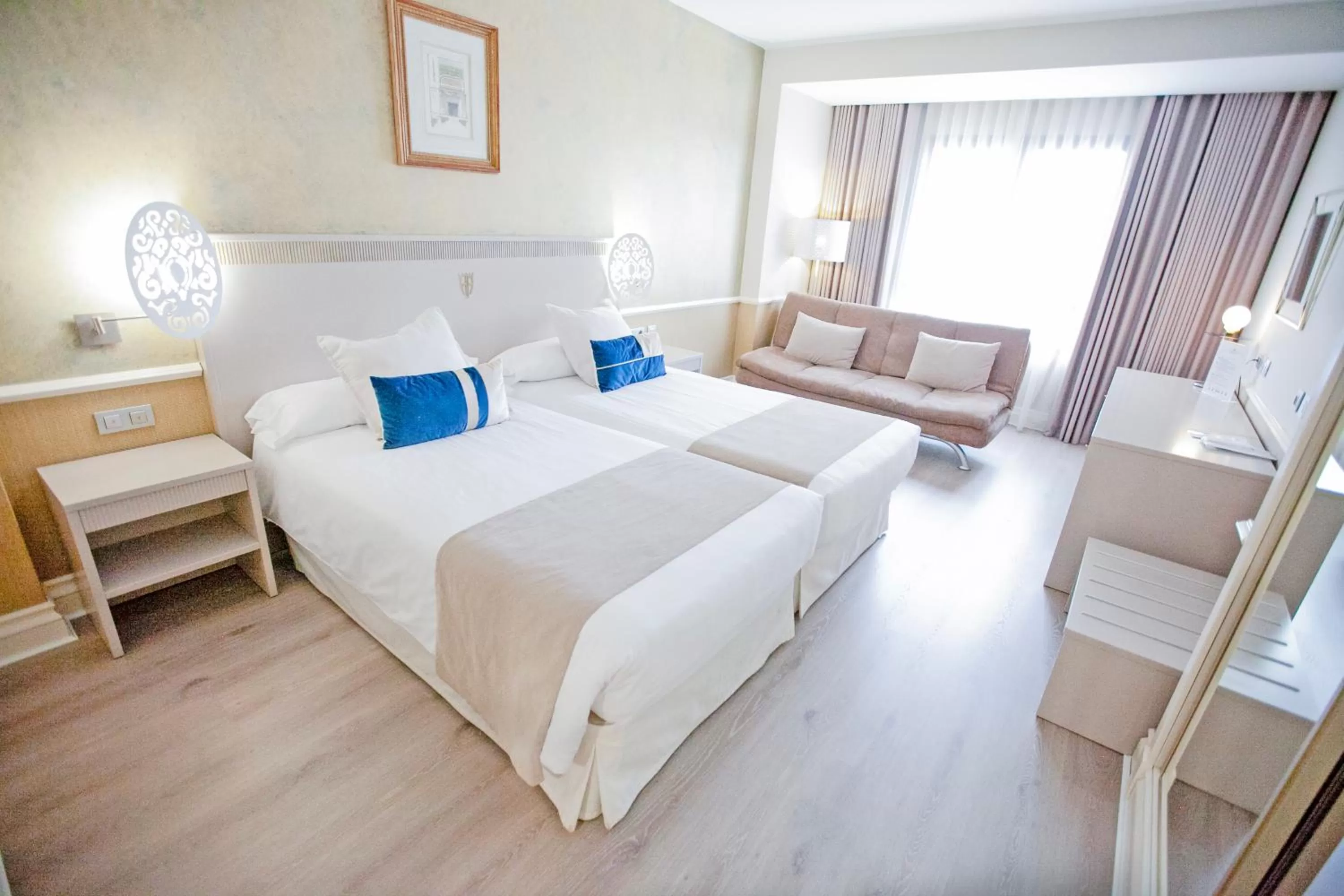 Triple Room in Hotel Alfonso VIII