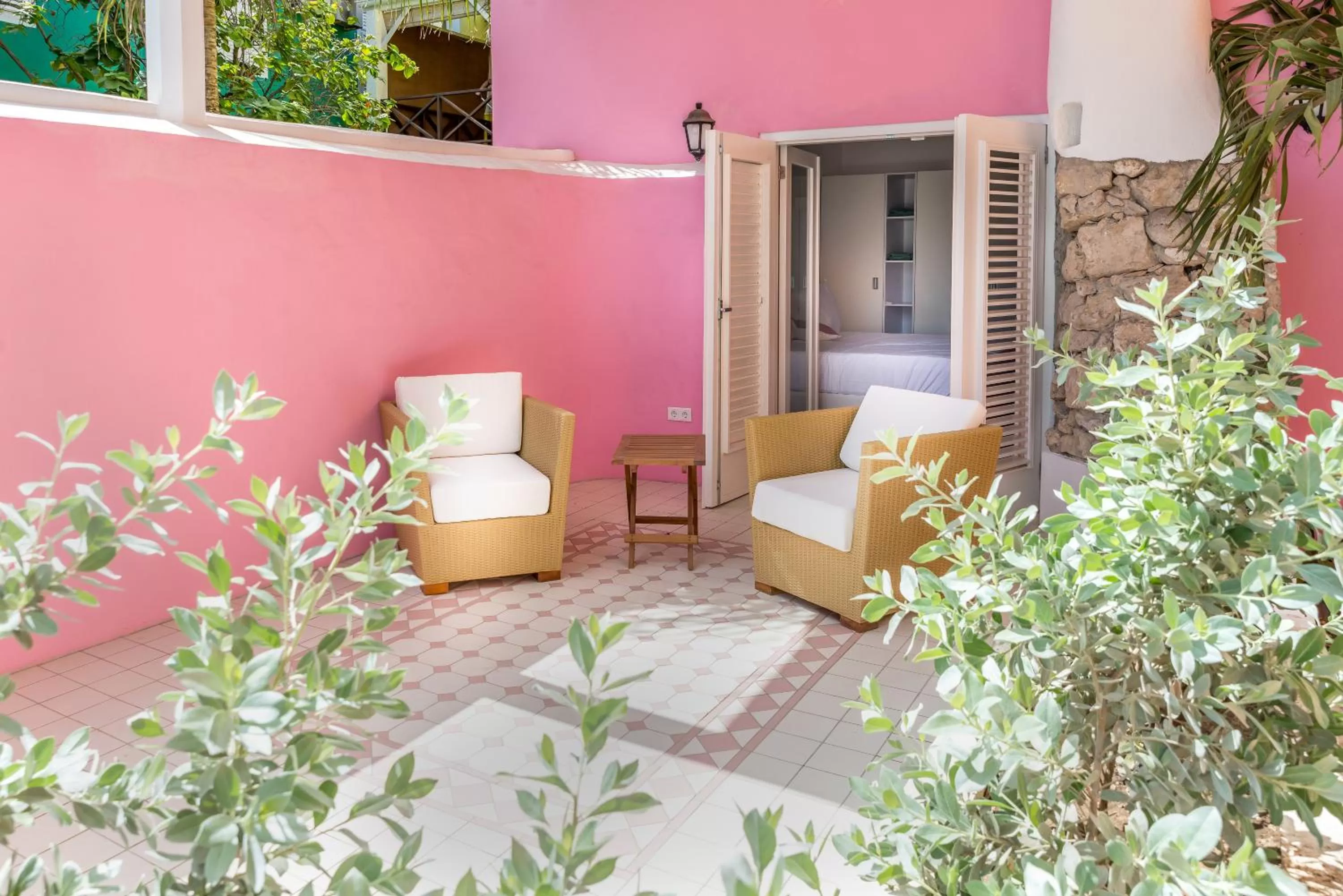 Superior Deluxe in Scuba Lodge & Suites