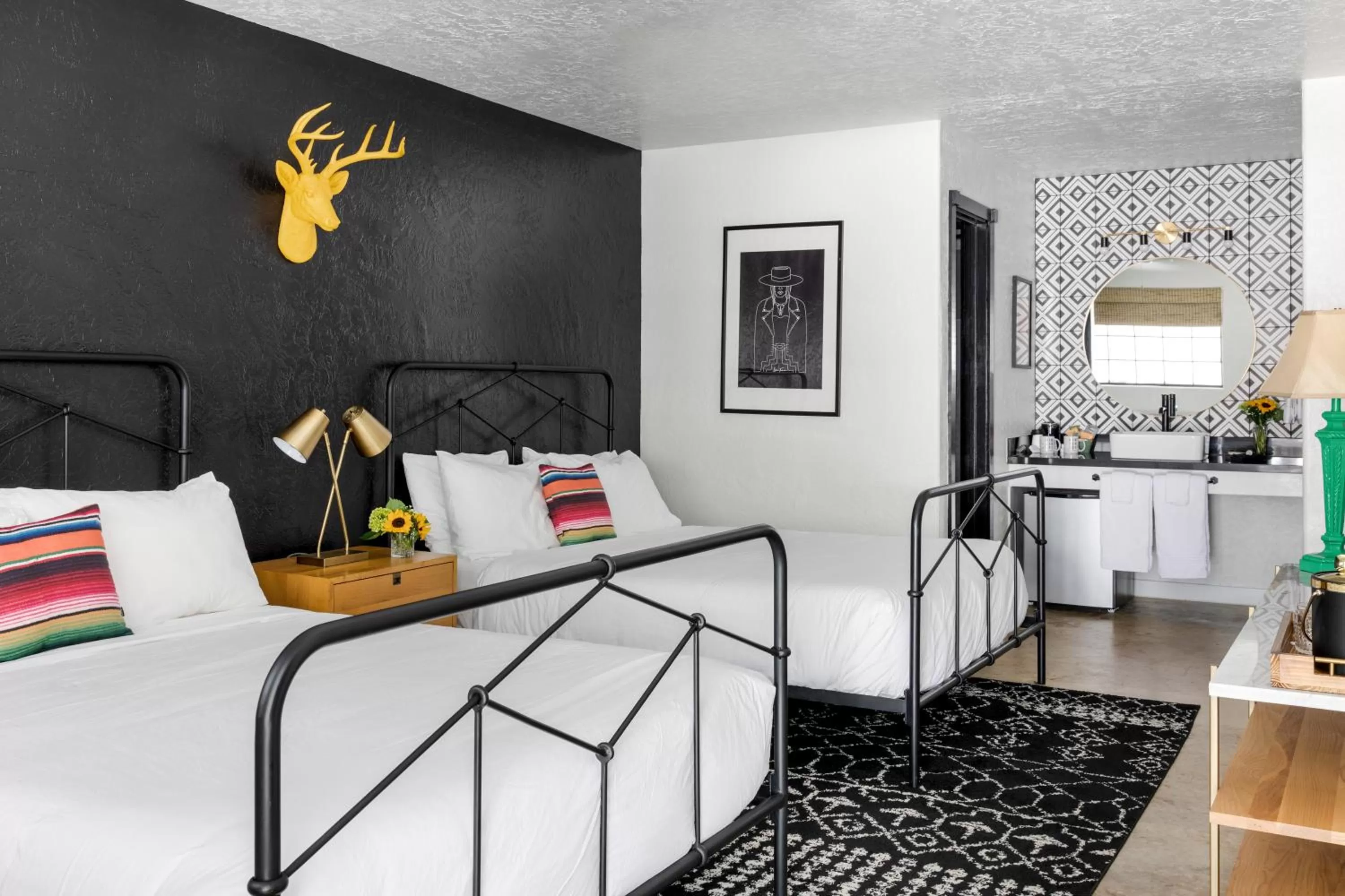 Standard Double Room in Wimberley Inn & bar