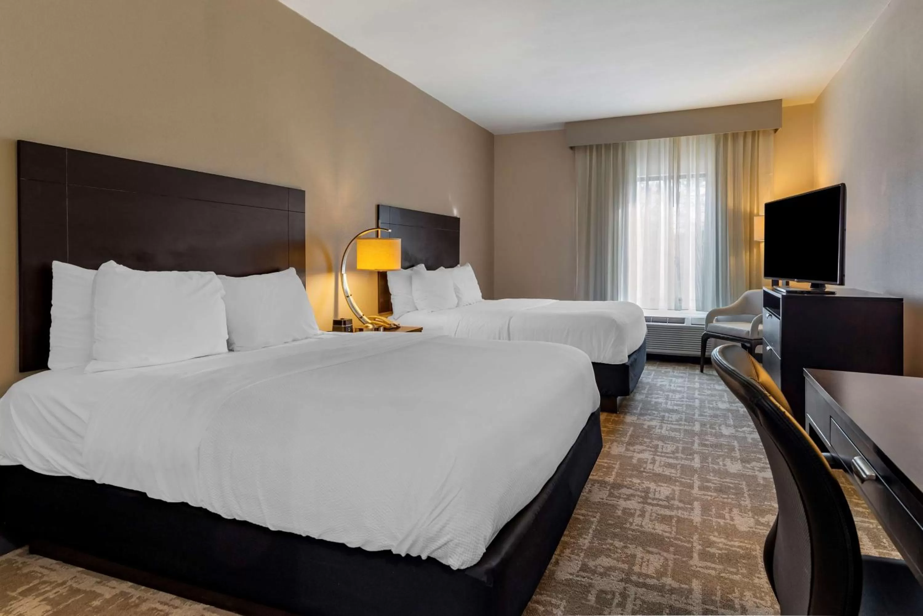 Queen Rooms with Two Queen Beds in Best Western Plus Dalton Inn