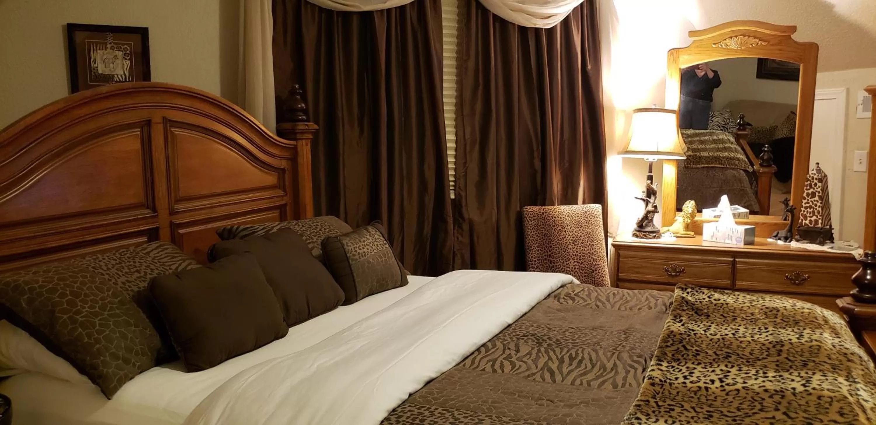 Deluxe Double Room with Bath in Blue Ridge Manor Bed and Breakfast