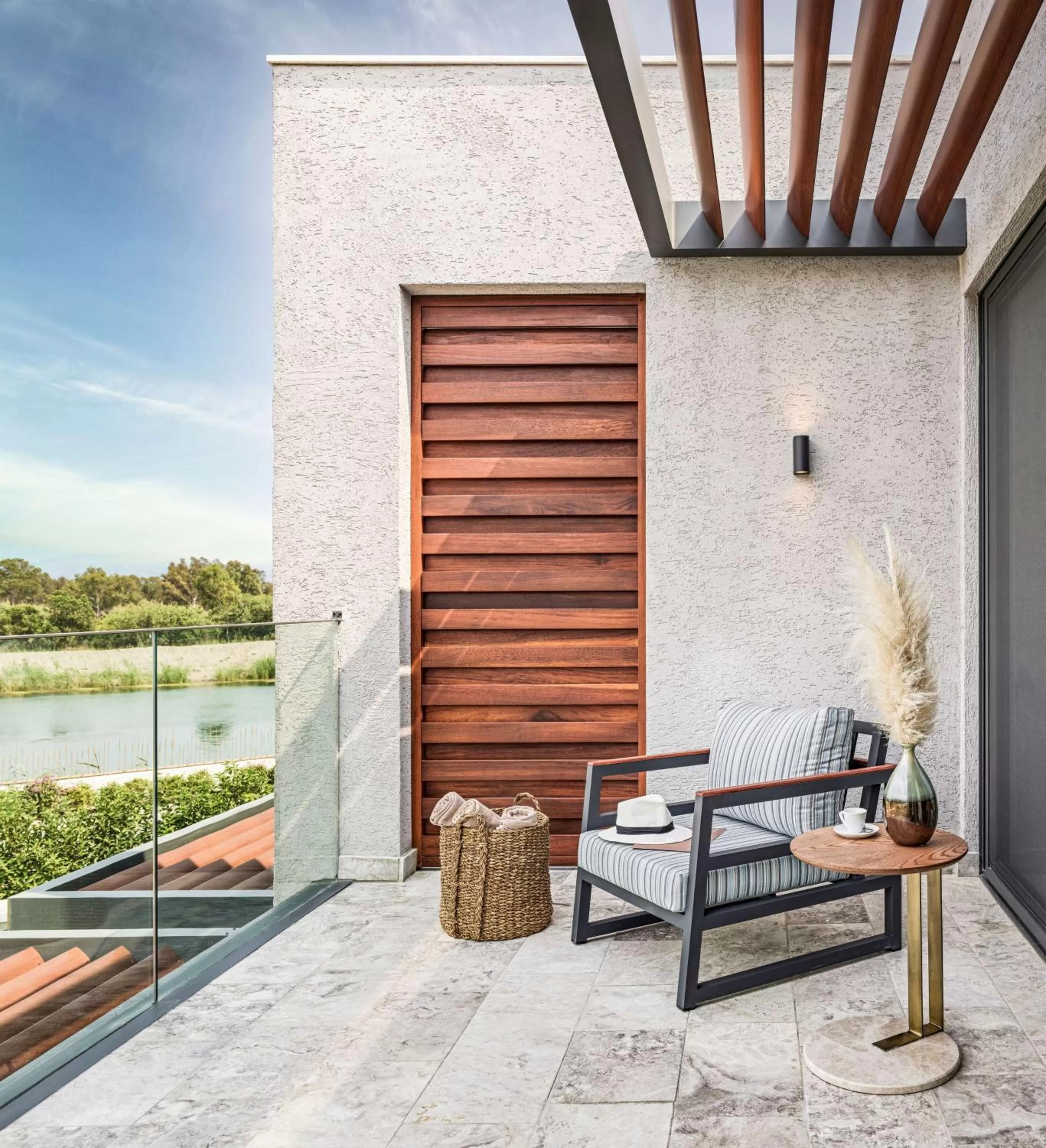 King Lake House Room Swim-up Via Stairs - single occupancy in Hilton Dalaman Sarigerme Resort & Spa