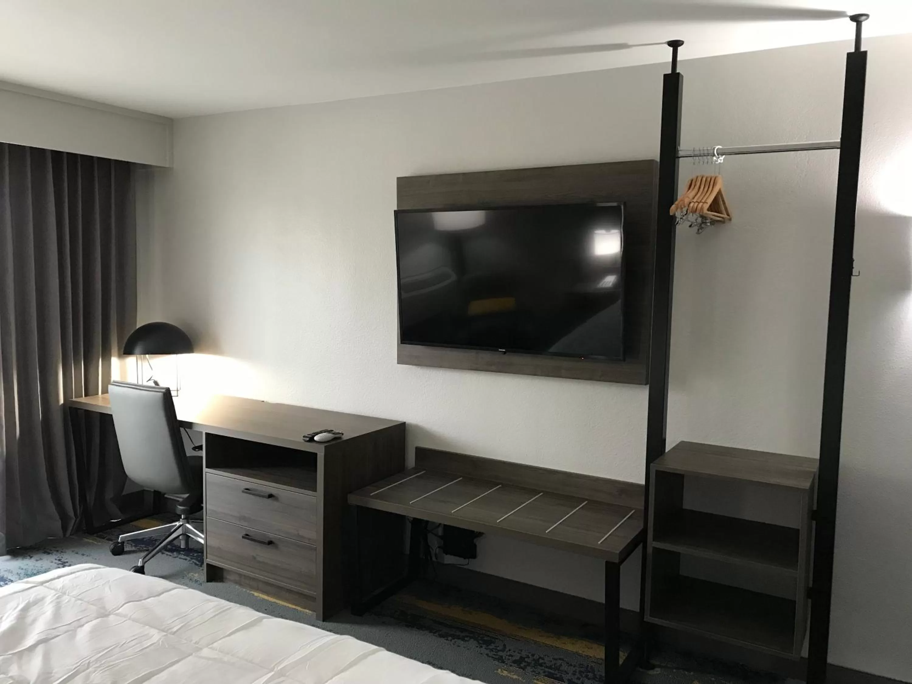 Standard King Room - Non Smoking in Clarion Pointe OKC Airport