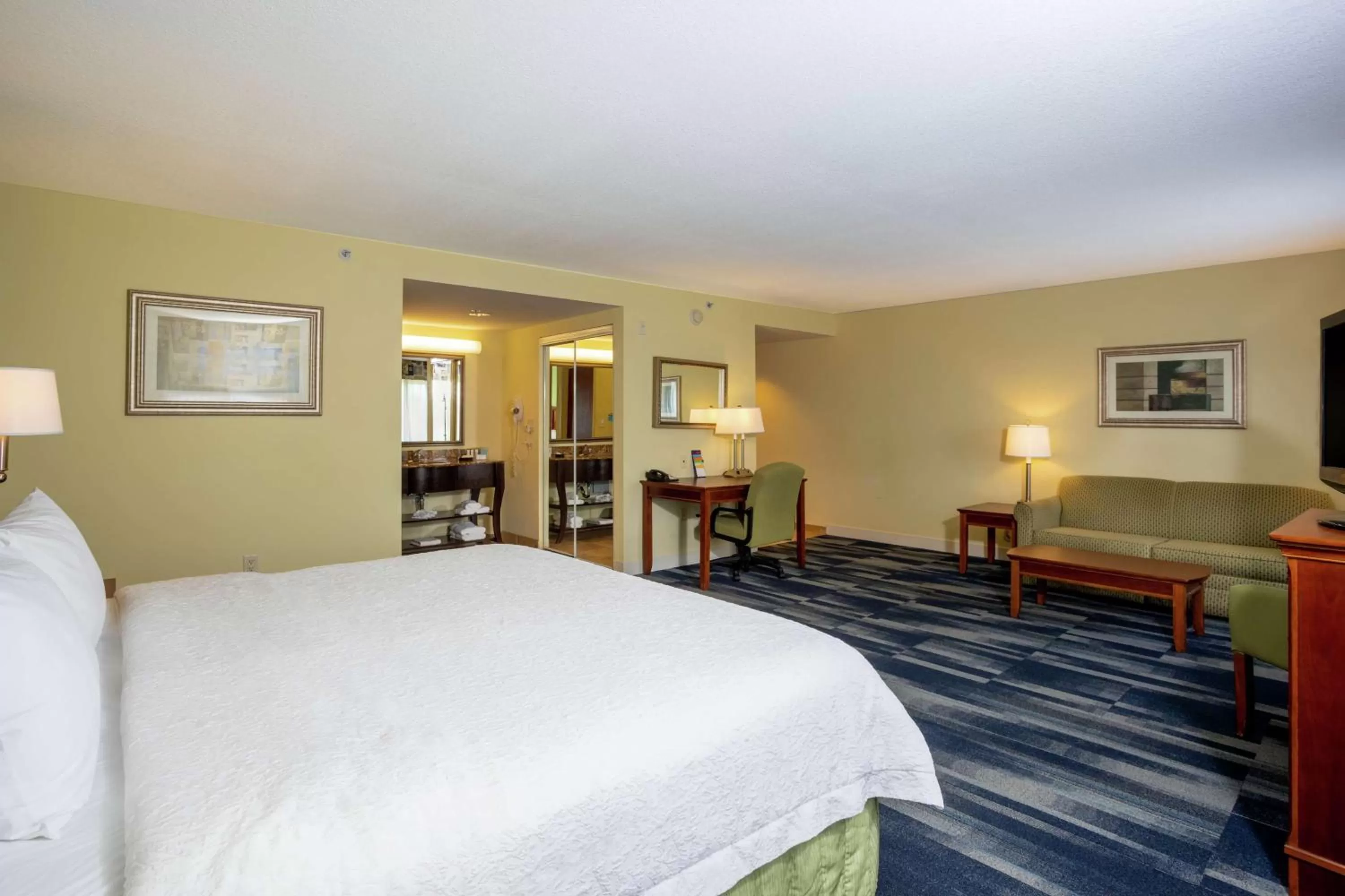 King Studio Suite - Non-Smoking in Hampton Inn & Suites - Fort Pierce