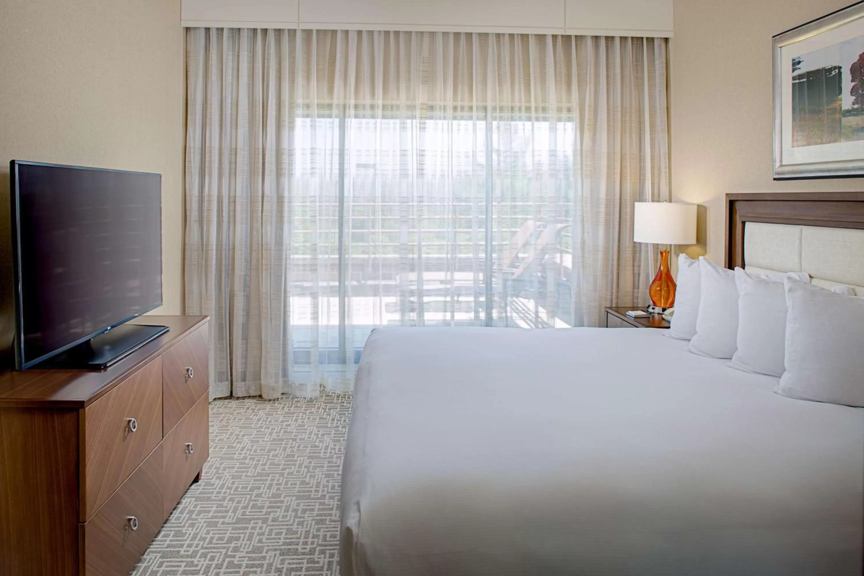 King Room with Sofa Bed - Non-Smoking in Hilton Boston Dedham