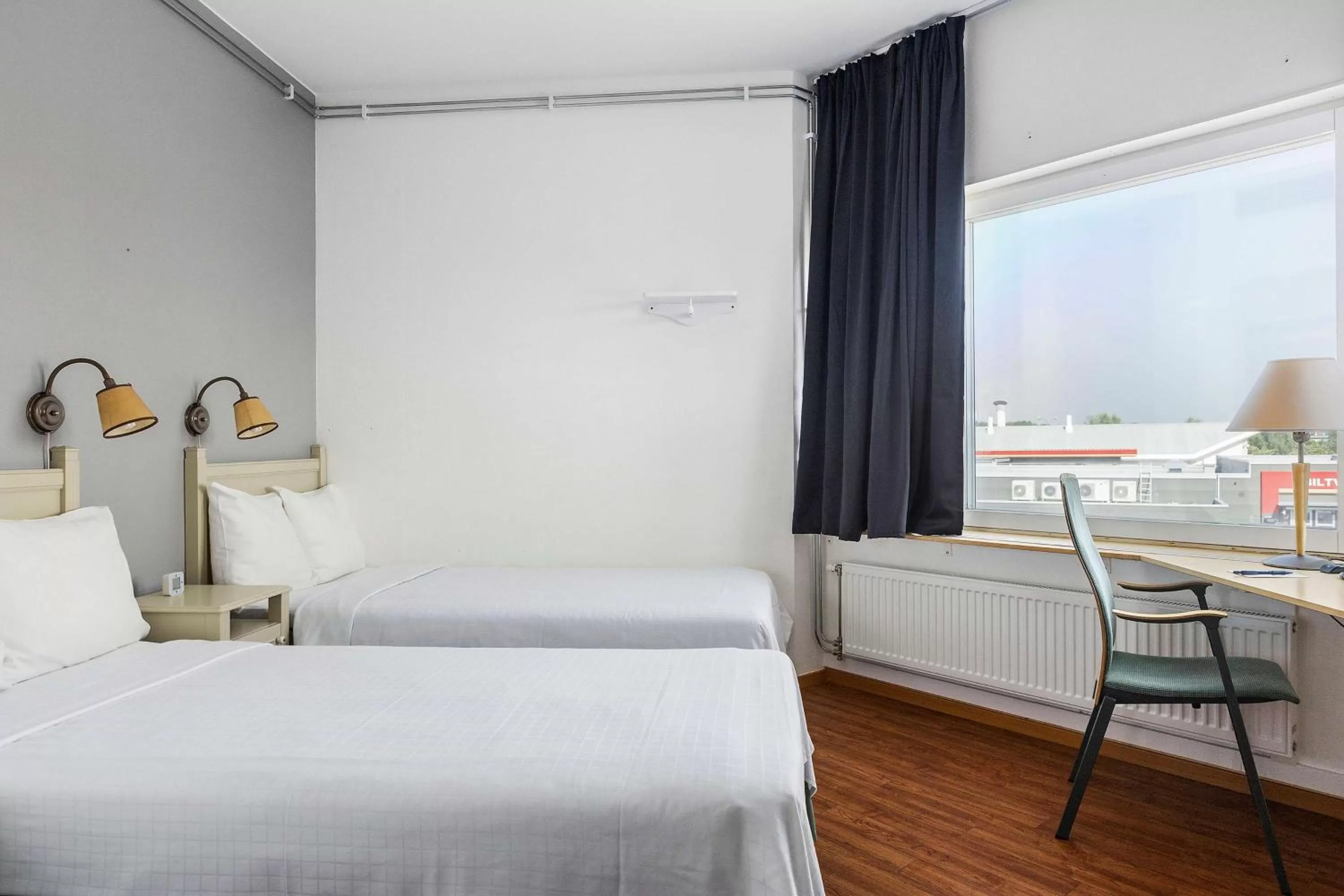 Standard Quadruple Room with Two Single Beds - Non-Smoking in Best Western Eurostop Orebro