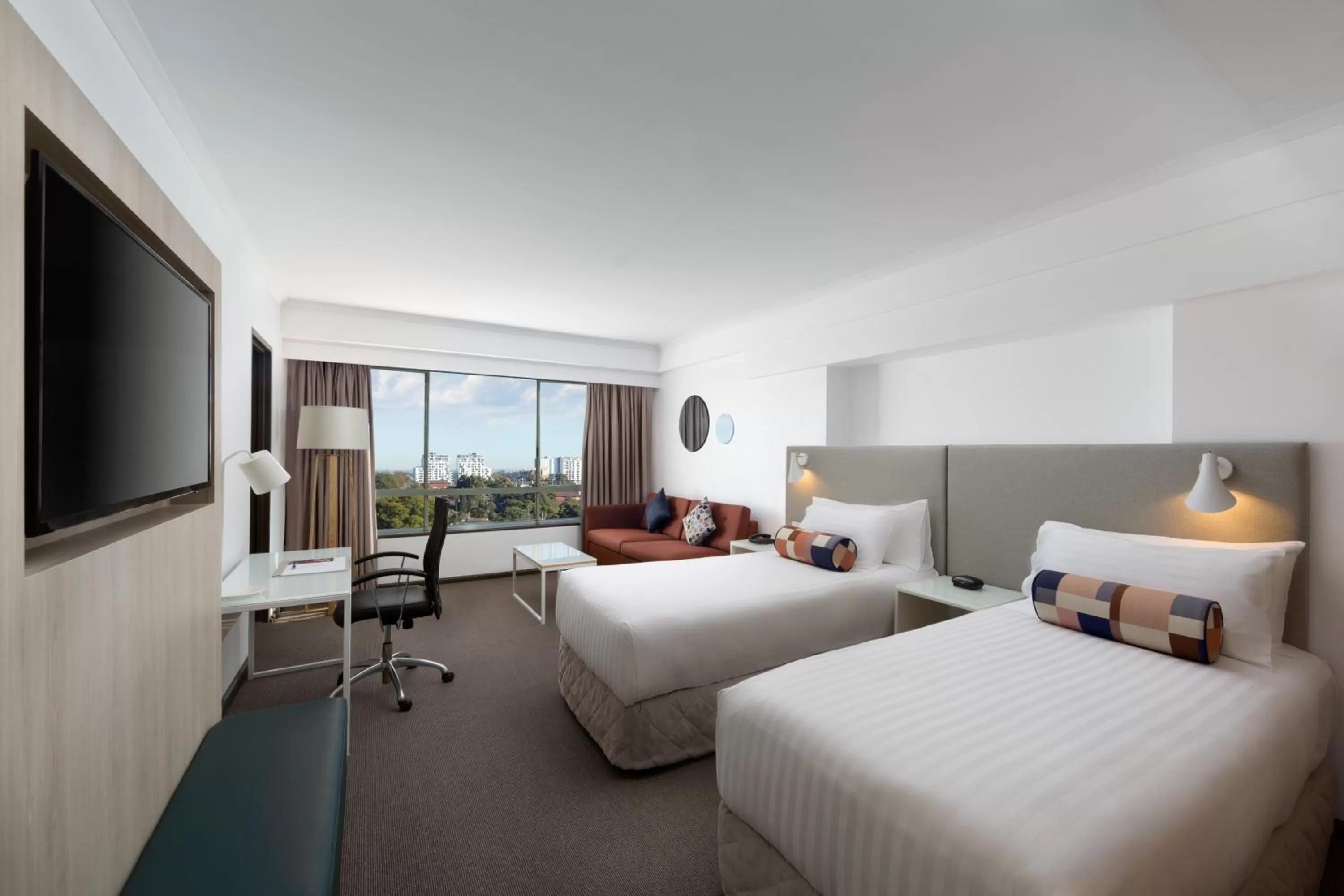 Deluxe Twin Room in Rydges Parramatta