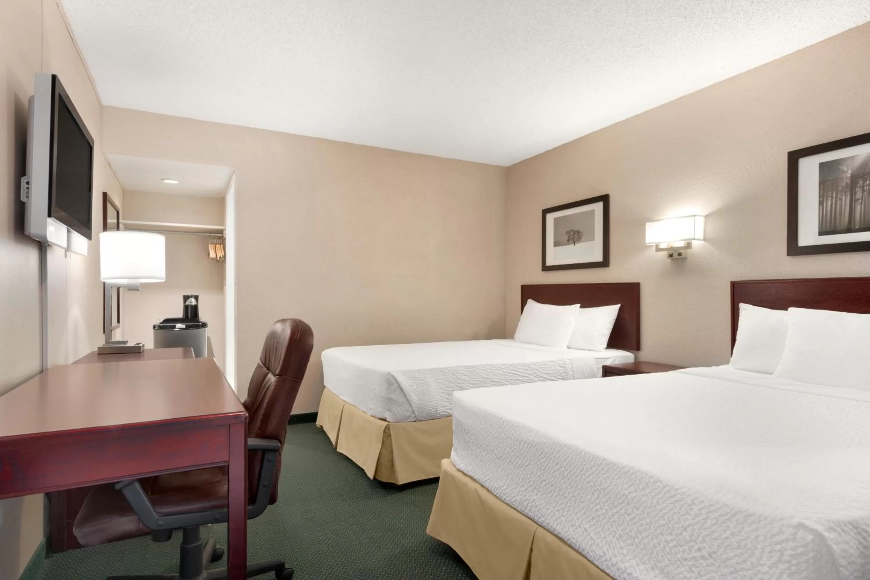 Double Room with Two Double Beds - Non-Smoking in Days Inn by Wyndham Lethbridge