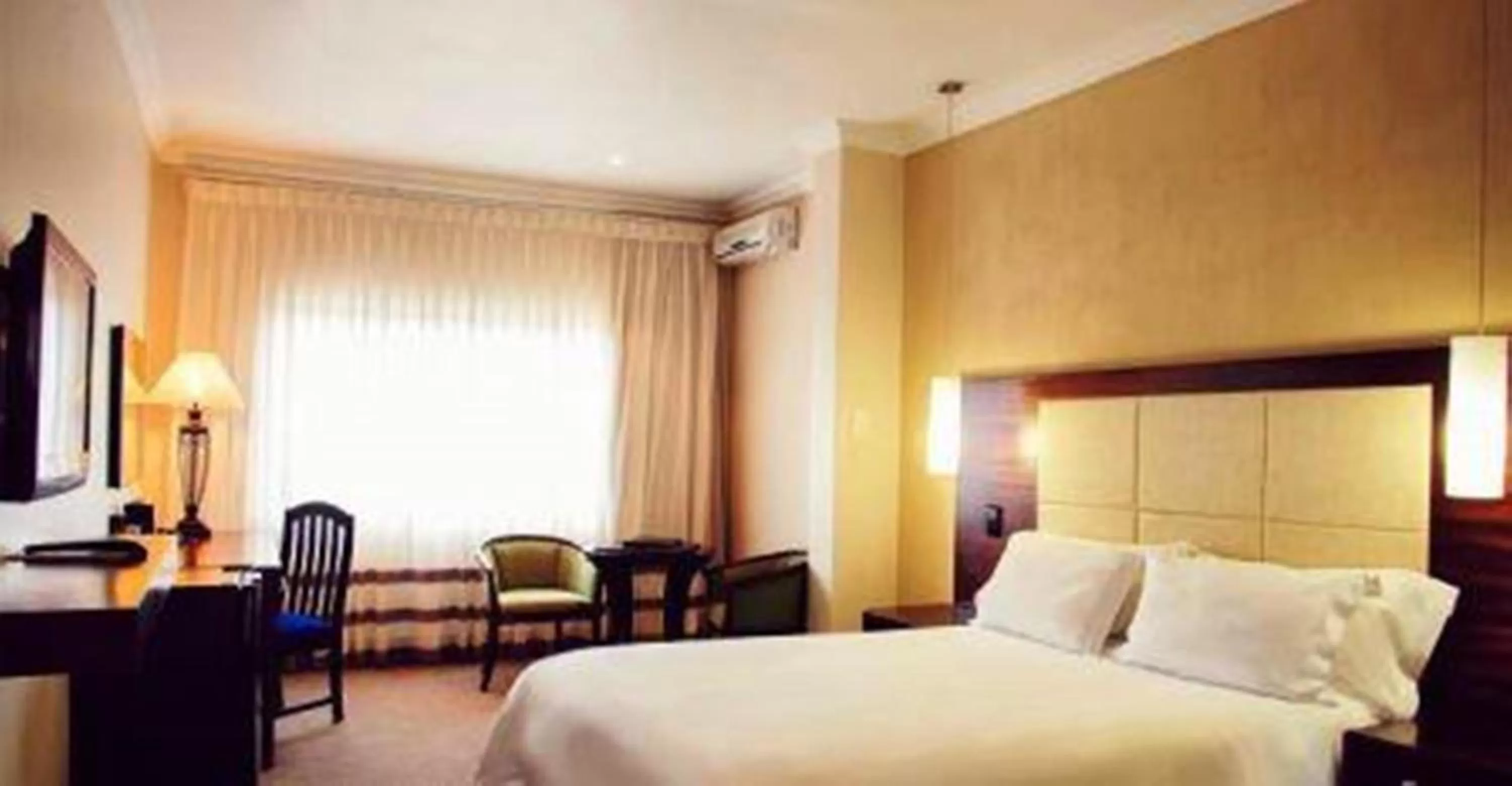 Executive Room with Queen Bed - single occupancy in Premier Splendid Inn Pinetown