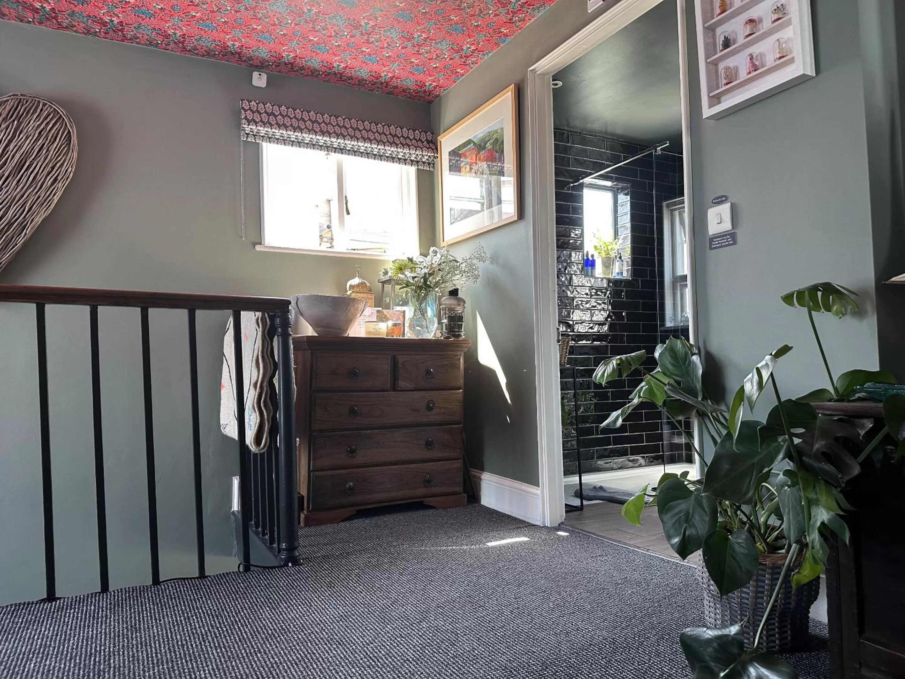 Superior King Room in One Drake Road, Tavistock, Devon