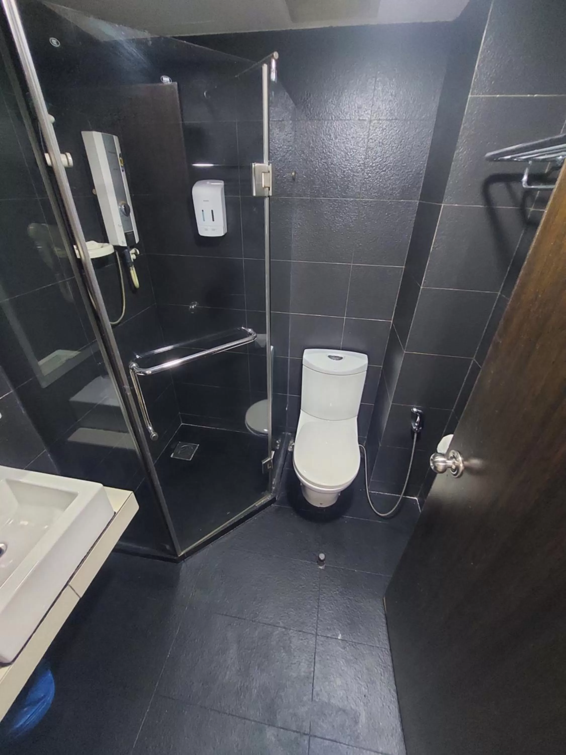 Deluxe Family Room in Celyn City Hotel