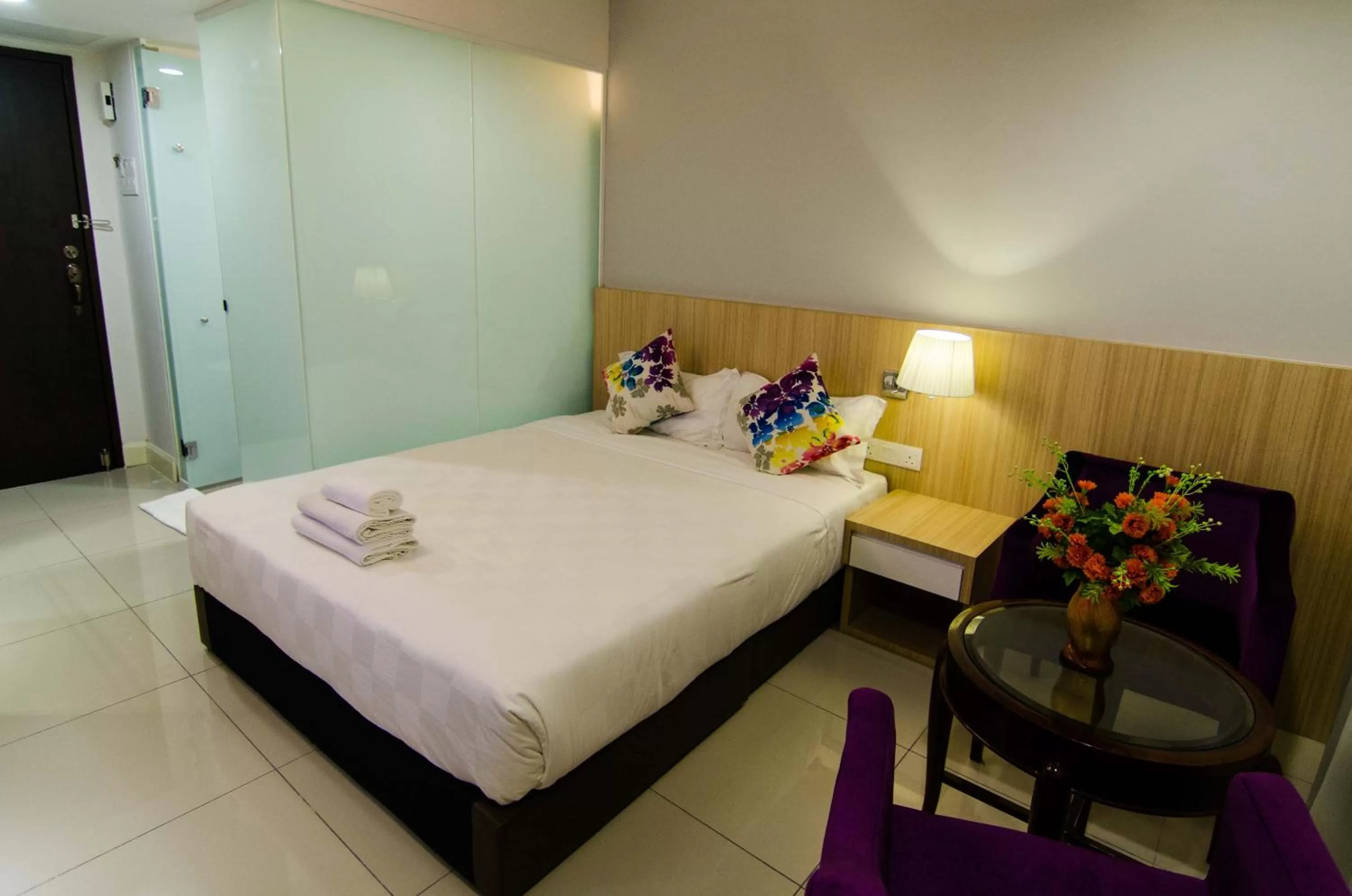 Deluxe Queen Room in Mornington Hotel Waterfront Lumut